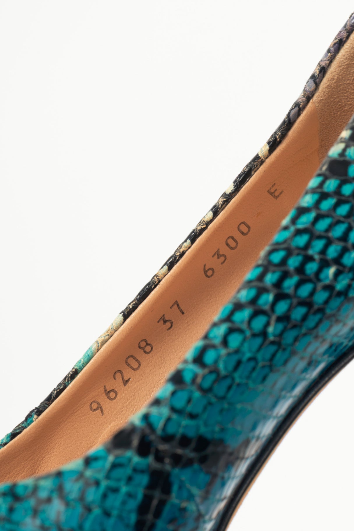 Giuseppe Zanotti Six 100 Blue Snake-Embossed Peep-Toe Pumps