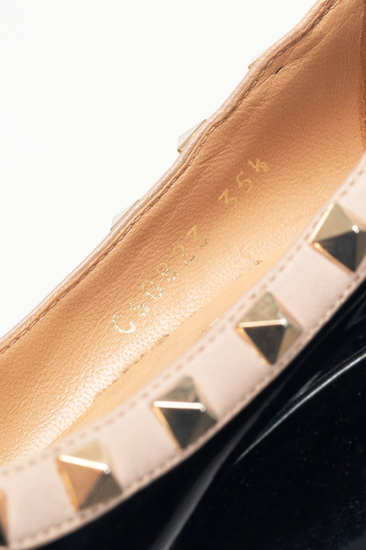 Valentino Garavani Nero & Poudre Patent-Leather Rockstud Wedges