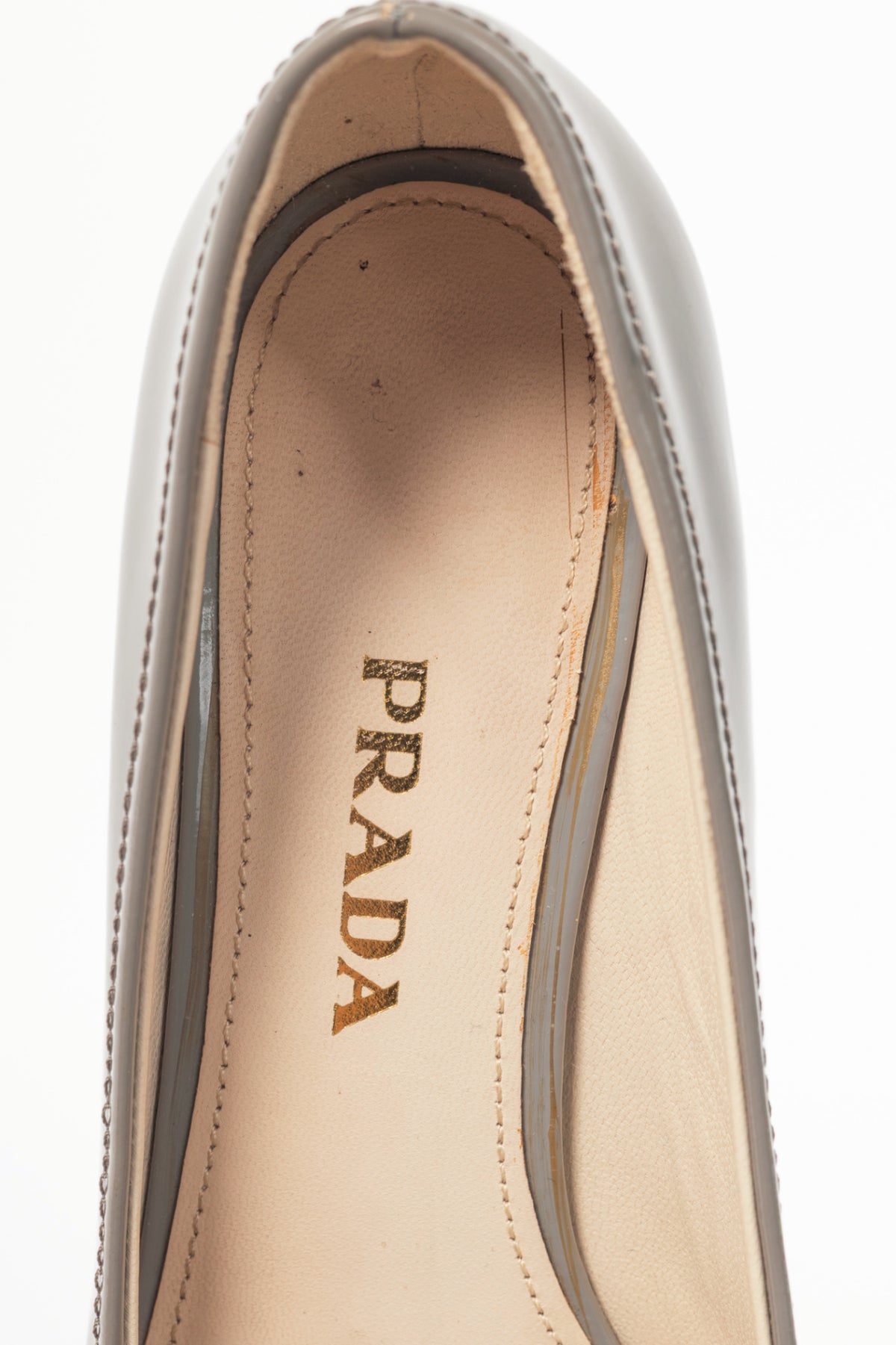 Prada Grey Patent-Leather Bow Block-Heel Pumps