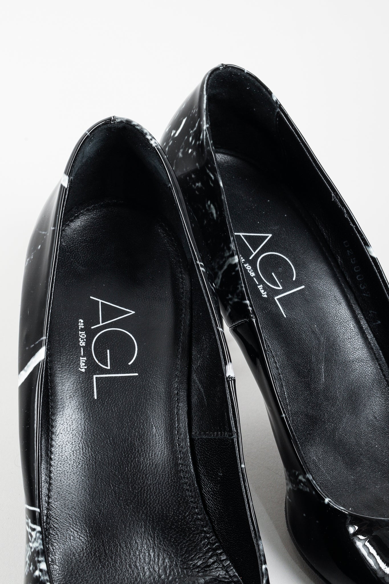 AGL Isoldie Black Marble Pump