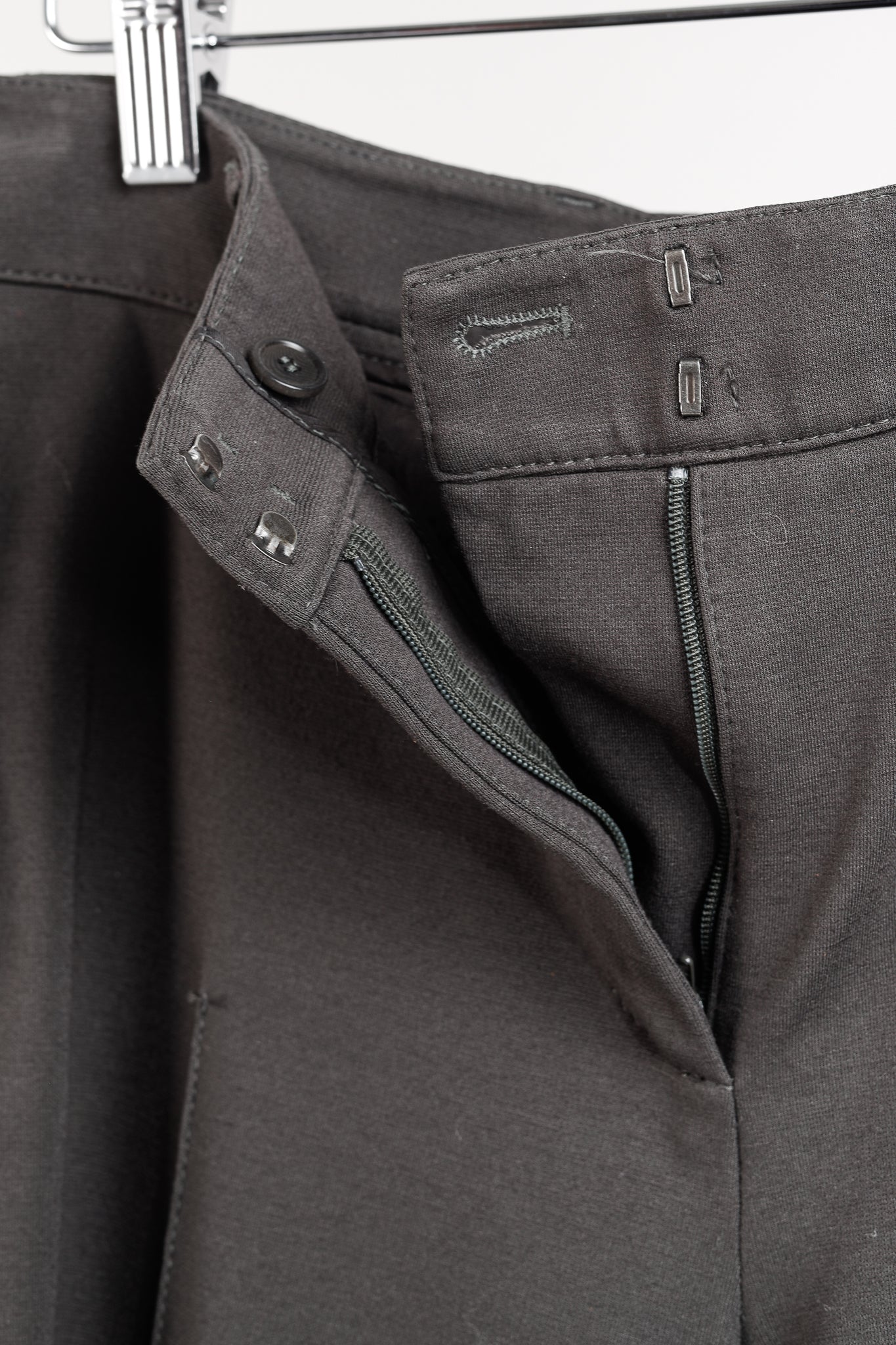 Akris Punto Grey Stretch Ponte Trousers