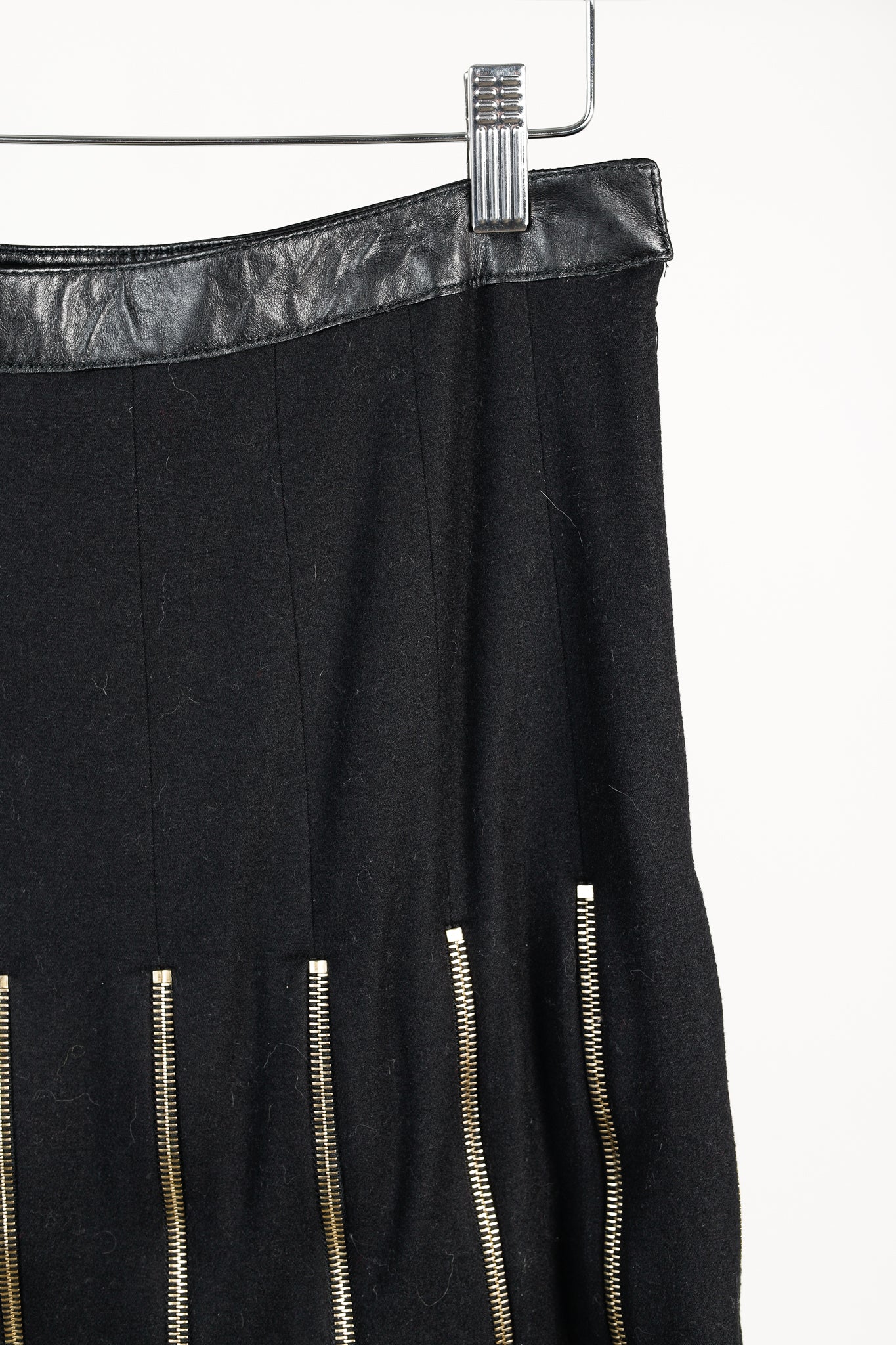 Alexander McQueen Black Wool Leather-Trim Zippered-Hem Skirt