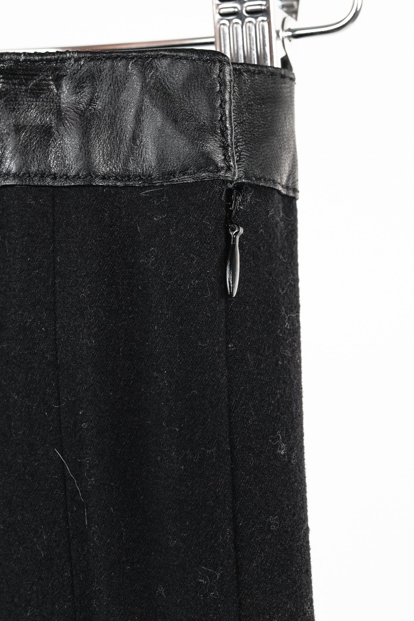 Alexander McQueen Black Wool Leather-Trim Zippered-Hem Skirt