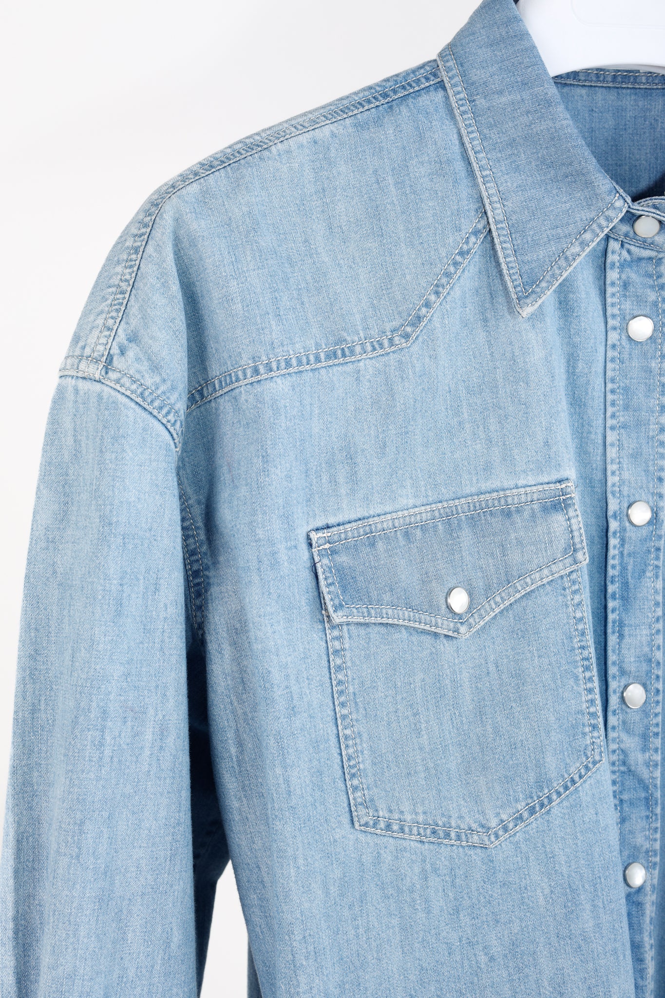 Brunello Cucinelli SS/22 Blue Monili-Trim Button-Down Long-Sleeved Denim Shirt