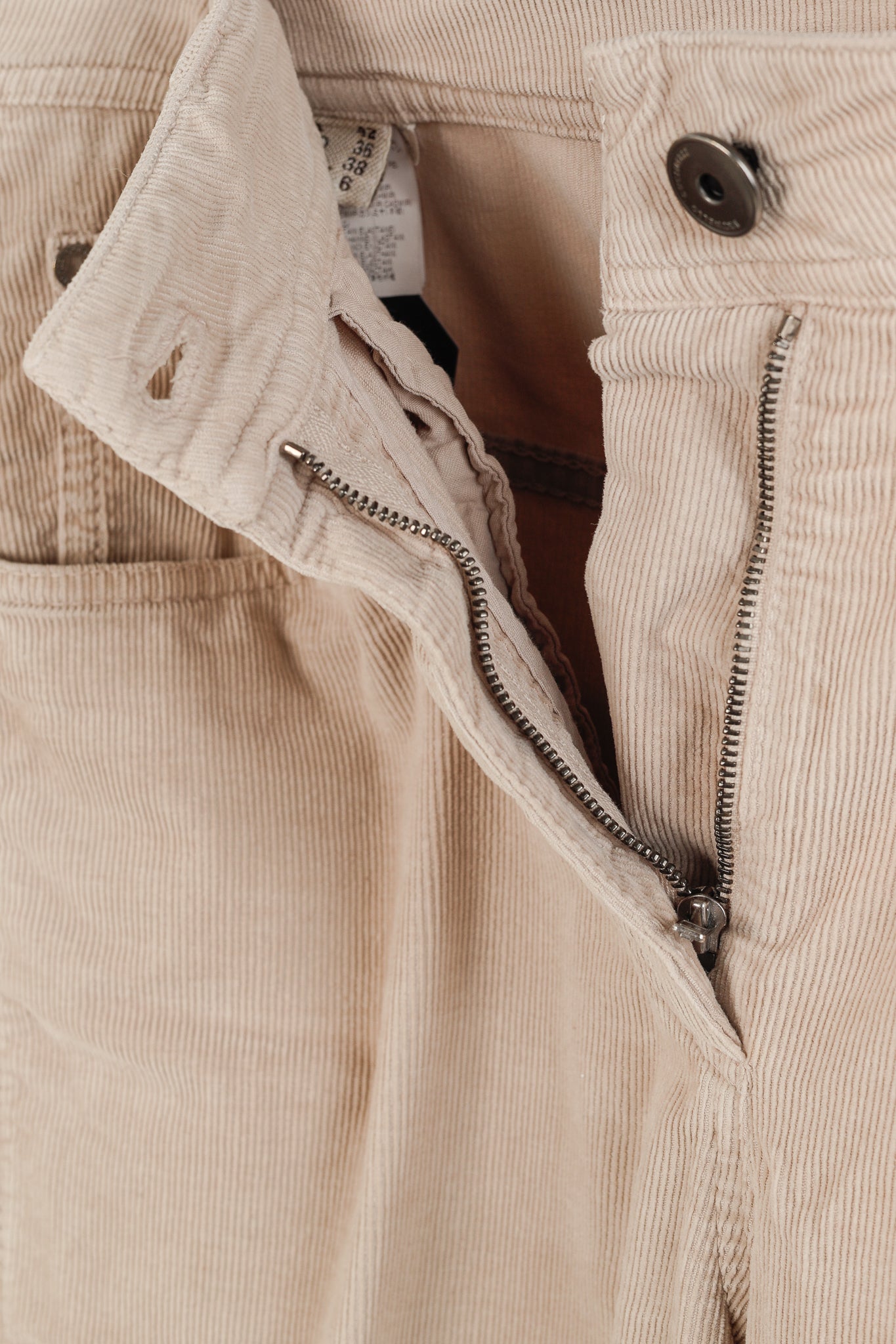 Brunello Cucinelli AW/19 Desert Corduroy Monili-Bead Cropped Jeans