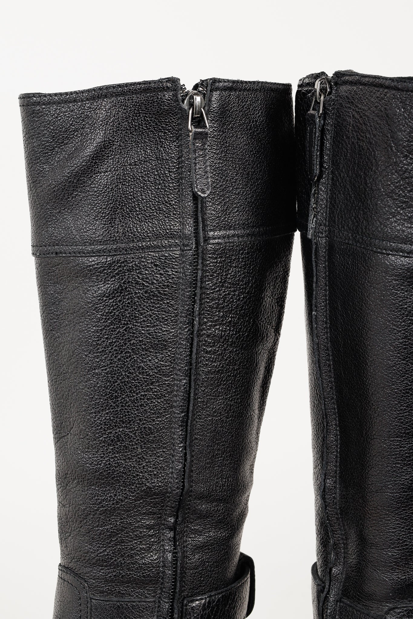 Burberry Black Grained Leather Buckled Riding Boots