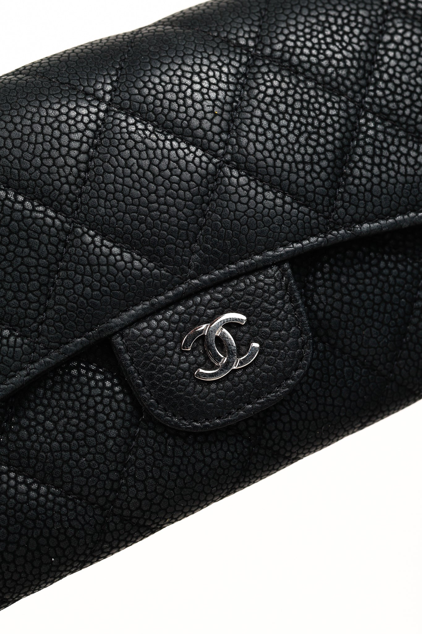 Chanel 13S Noir Caviar Classic Quilted Flap Portefeuille Wallet