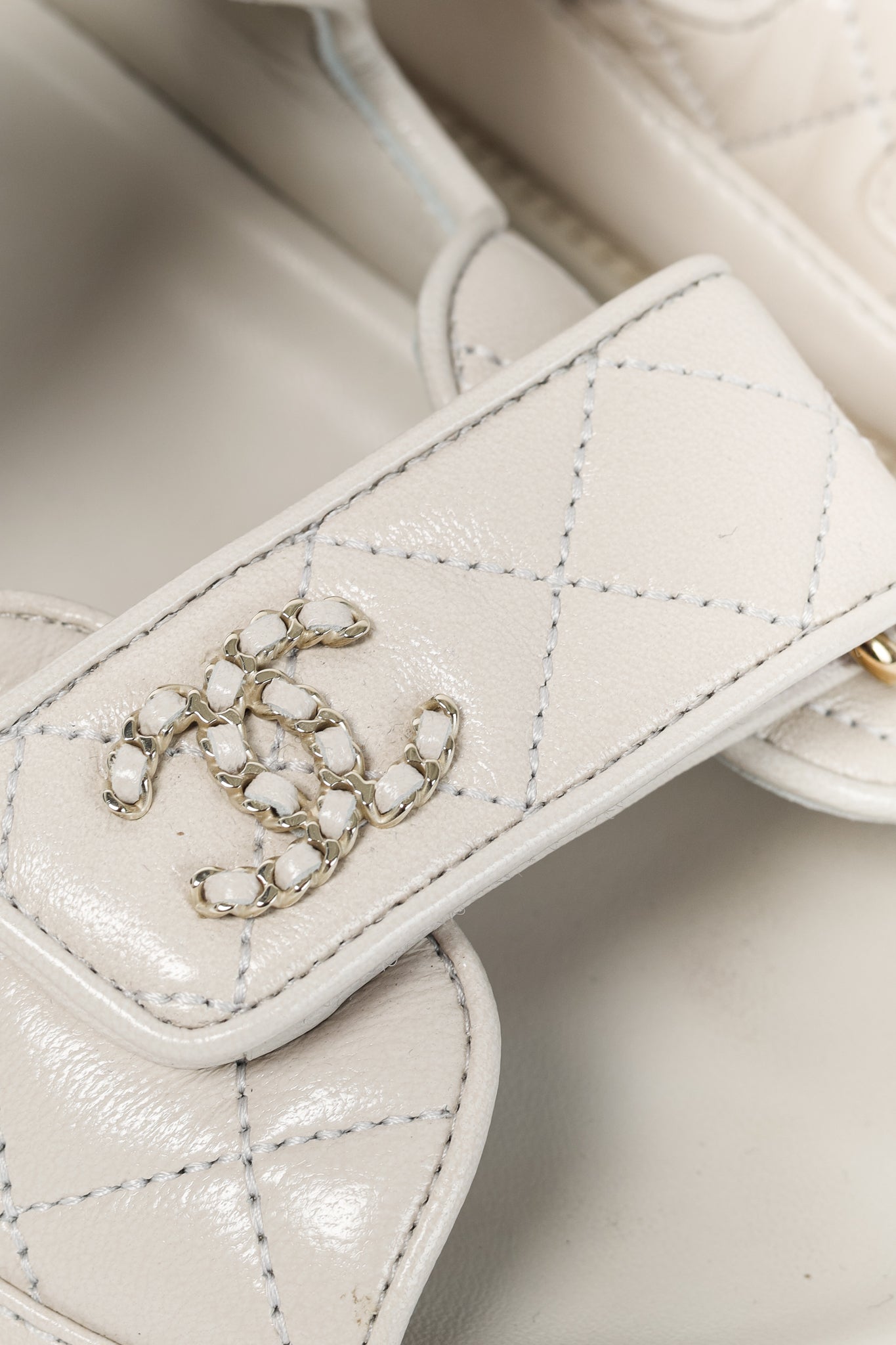 Chanel Light-Grey Lambskin Quilted CC Chain Dad Sandals