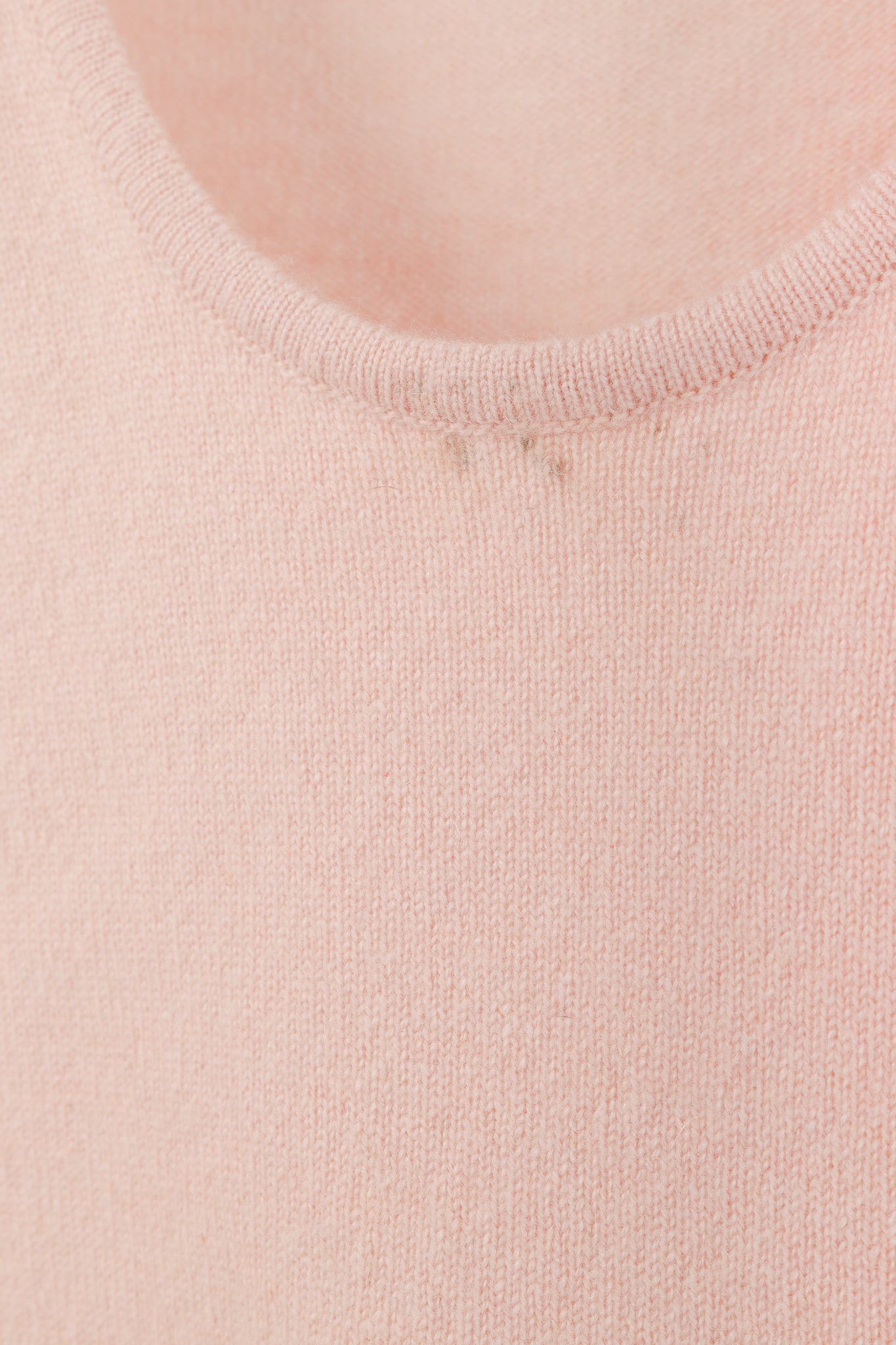 Chanel SS/05 Light Pink Cashmere Rosette Sweater Twinset