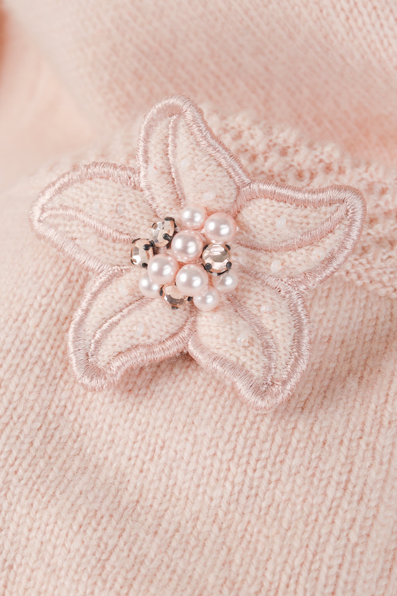 Chanel SS/05 Light Pink Cashmere Rosette Sweater Twinset