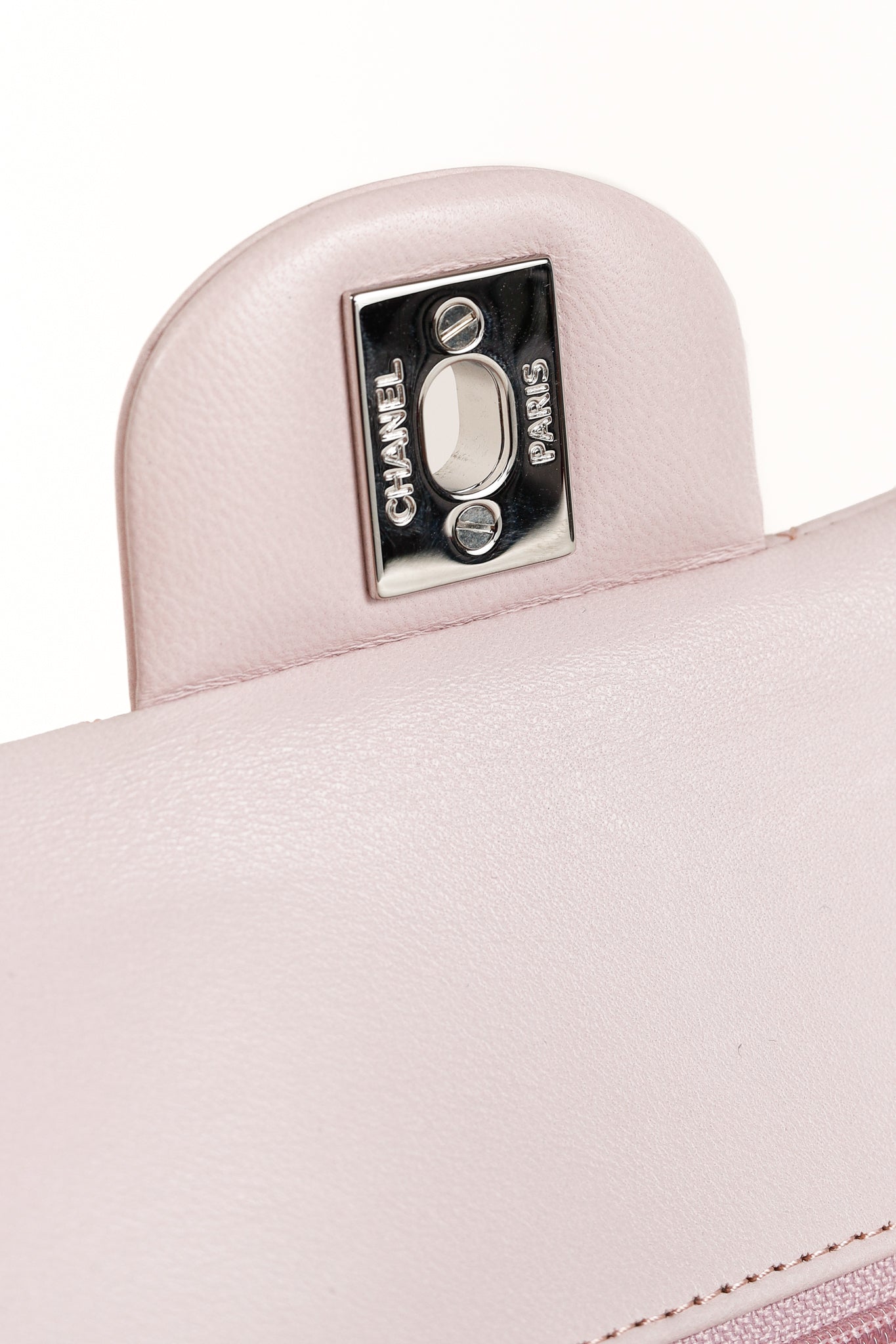Chanel 18S Light Pink Lambskin Quilted Classic Medium Double Flap