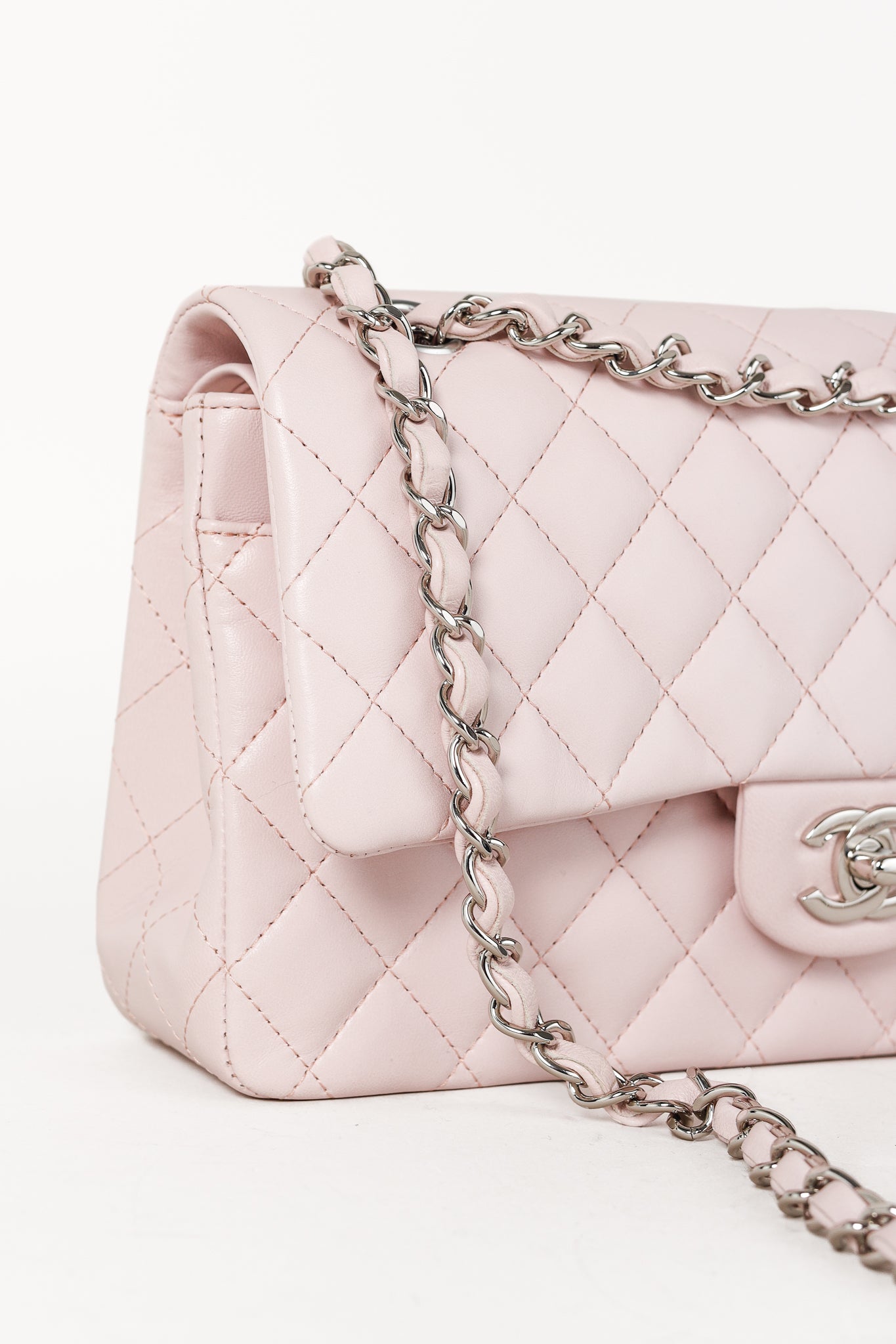 Chanel 18S Light Pink Lambskin Quilted Classic Medium Double Flap