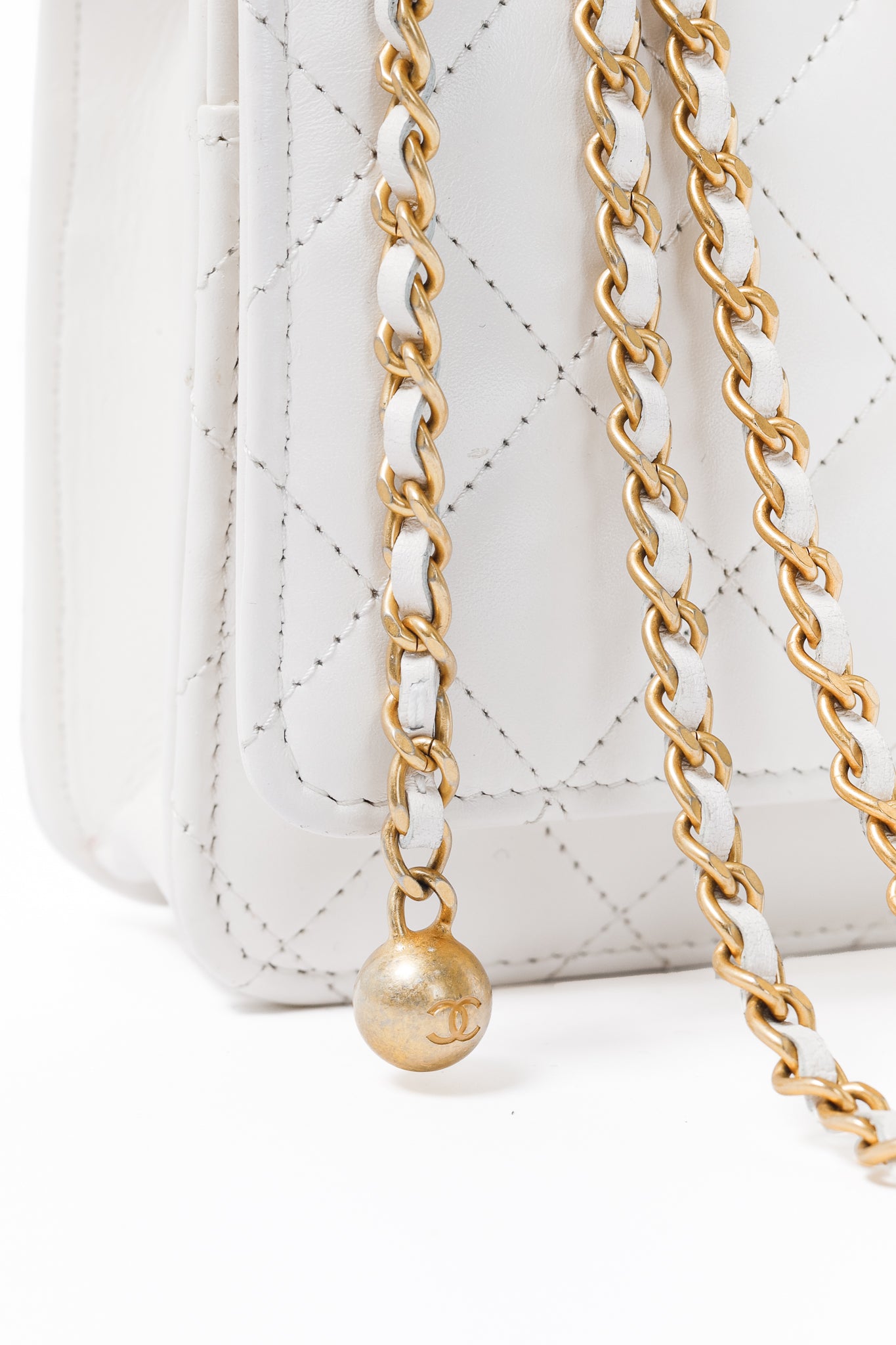 Chanel Pearl Crush White Quilted Lambskin Leather Wallet on Chain