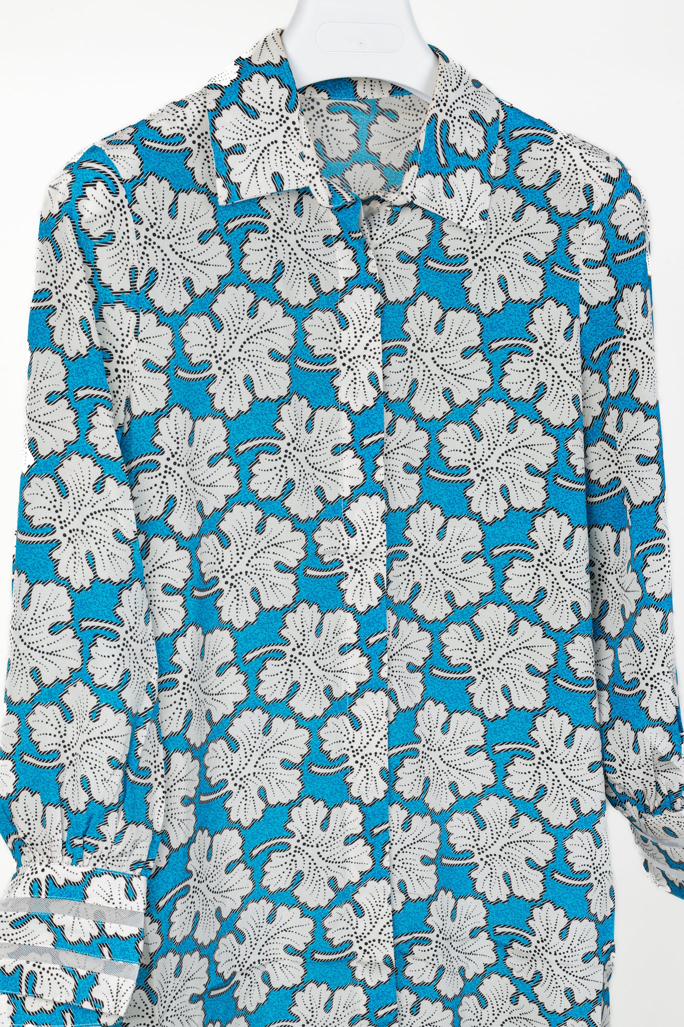 Fendi AW/17 Blue & White Leaf-Print Silk Shirtdress
