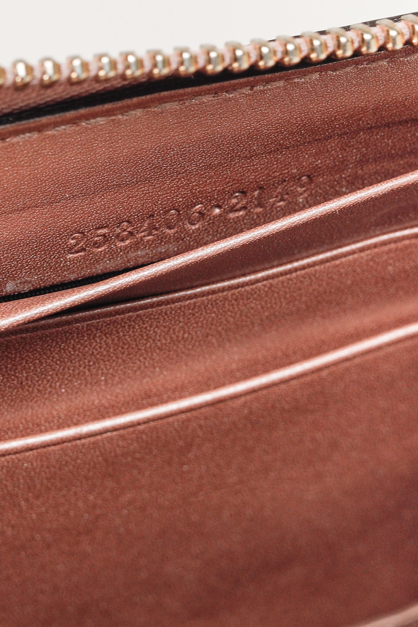 Gucci Dusty Rose Microguccissima Zip-Around Wallet