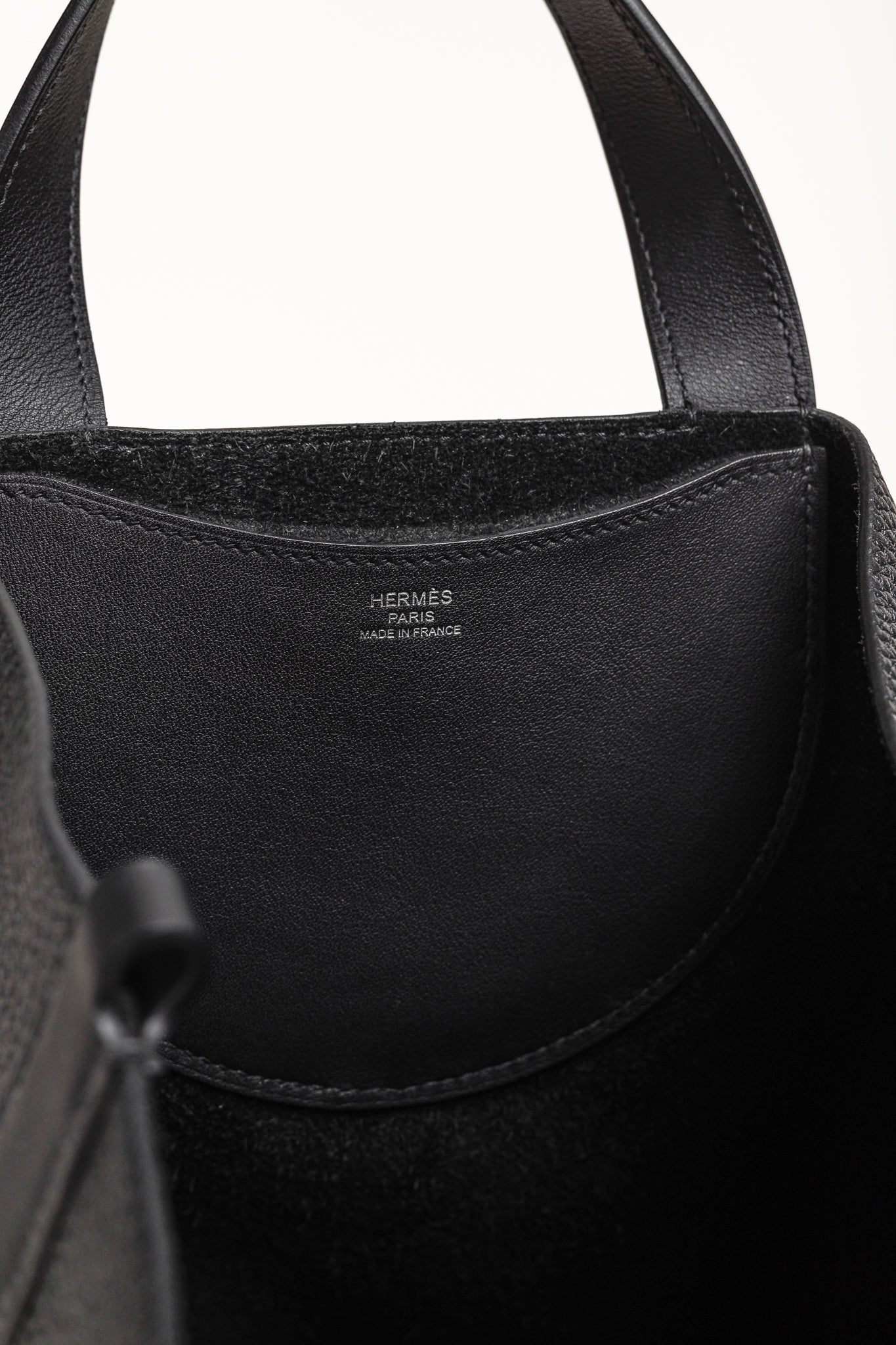 Hermes In-the-Loop 23 Black Taurillon Clemence Leather & Swift Calfskin Tote