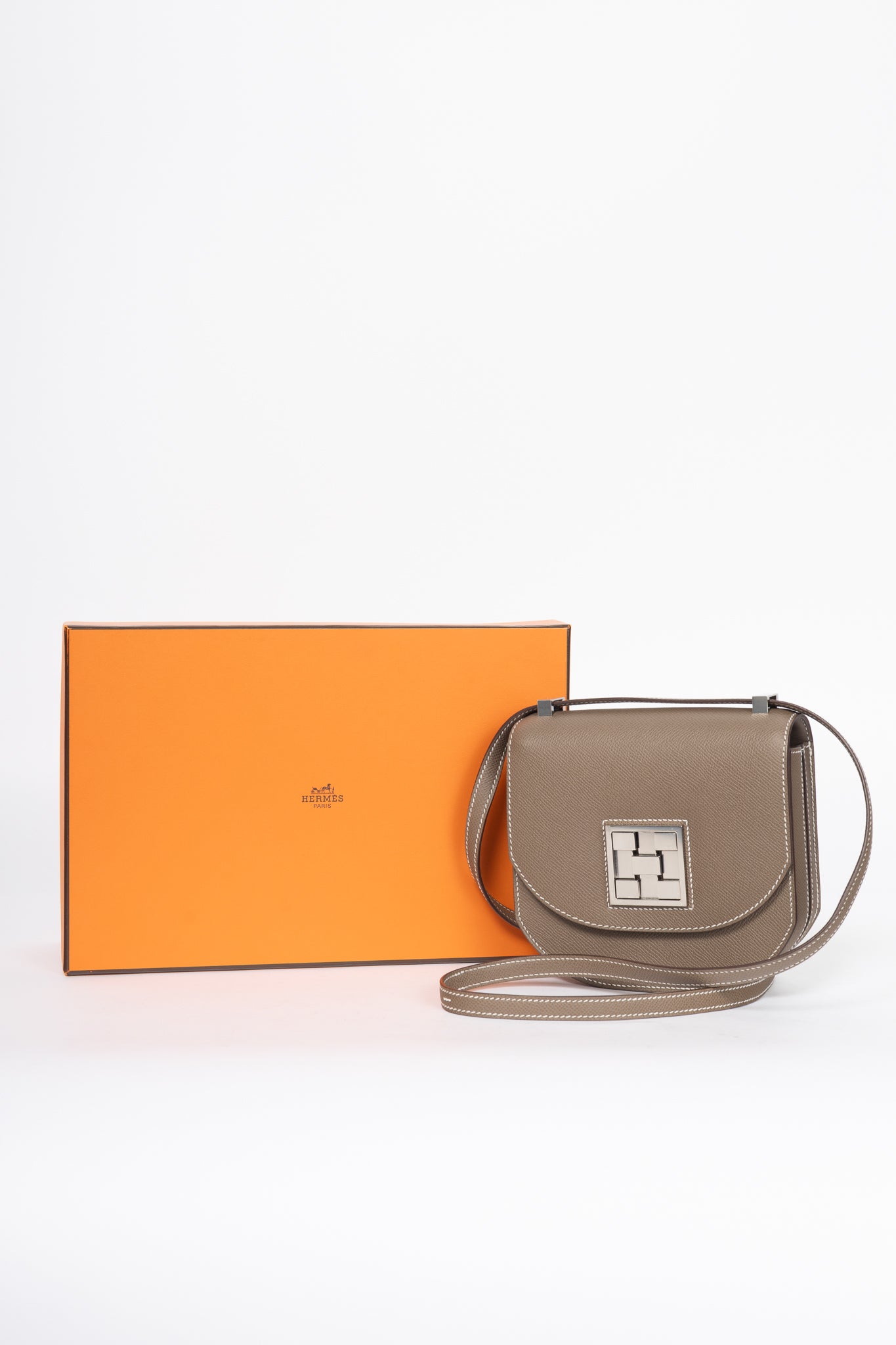 Hermes Mosaique Au 24-17 Etoupe Epsom Leather Crossbody