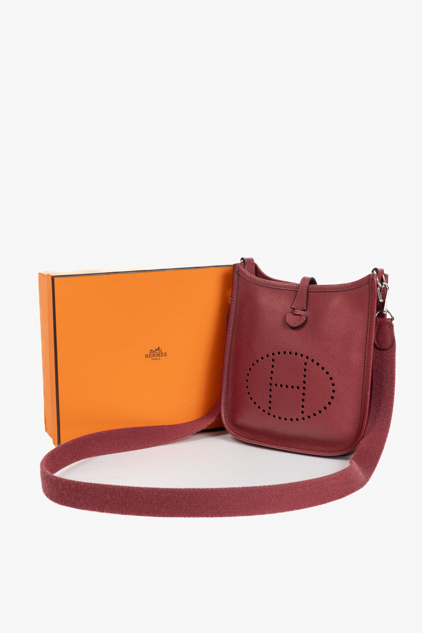 Hermes Evelyne TPM Rouge Grenat Taurillon Clemence Leather Shoulder Bag