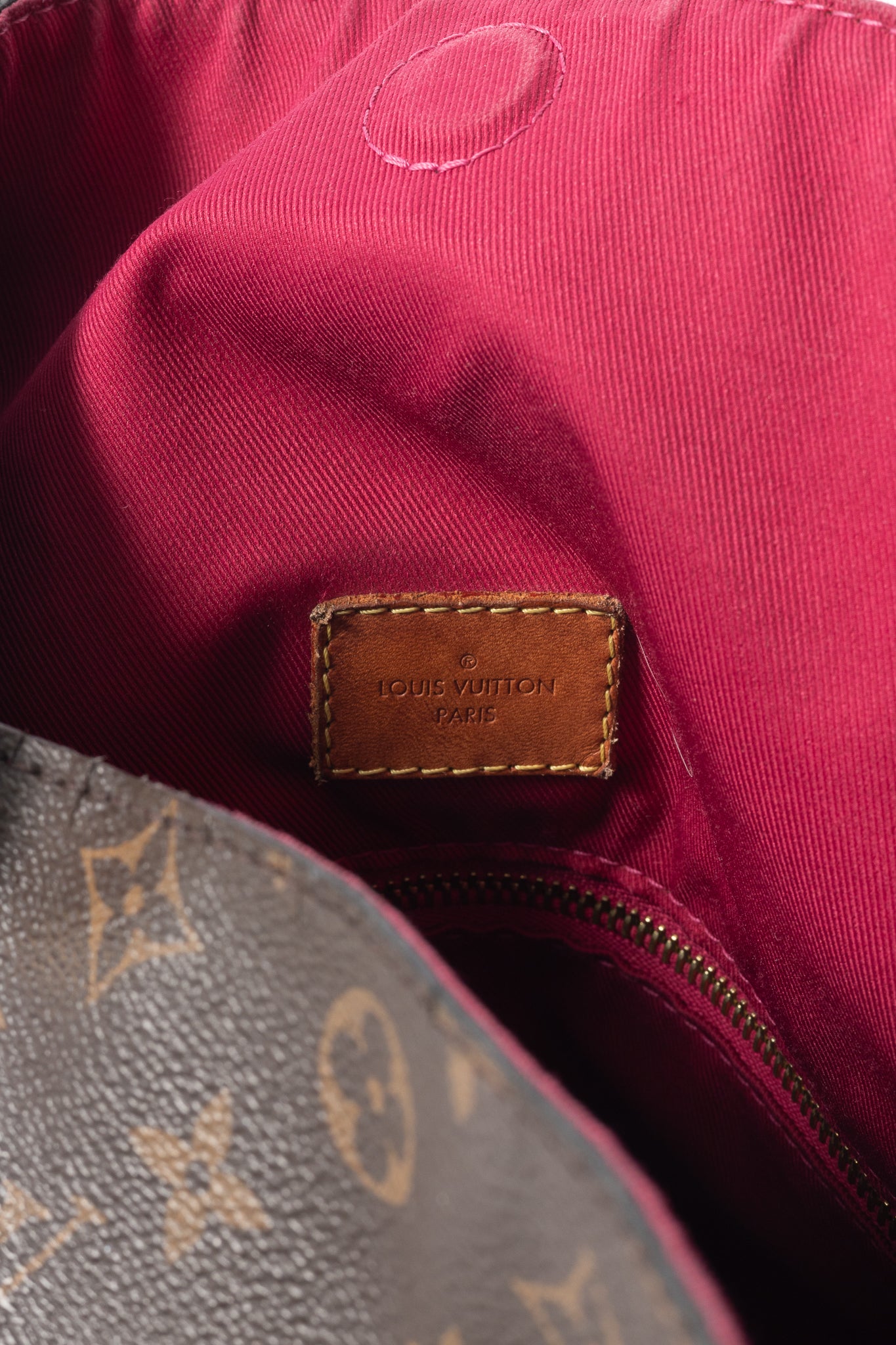Louis Vuitton Graceful MM Monogram Canvas Hobo