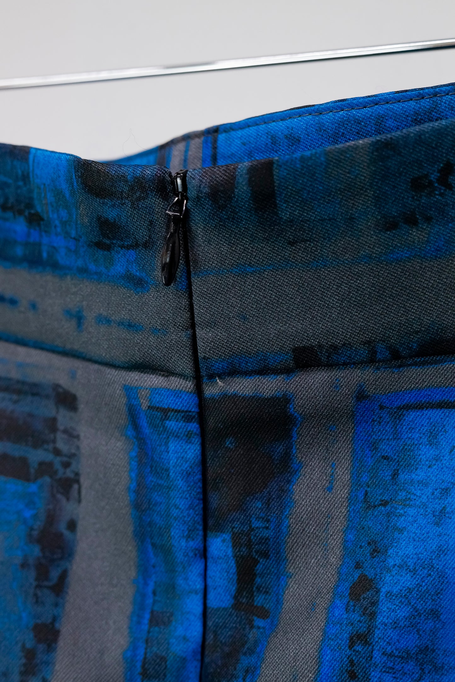 Milly Azure Brushstroke Rectangle-Print Pencil Skirt