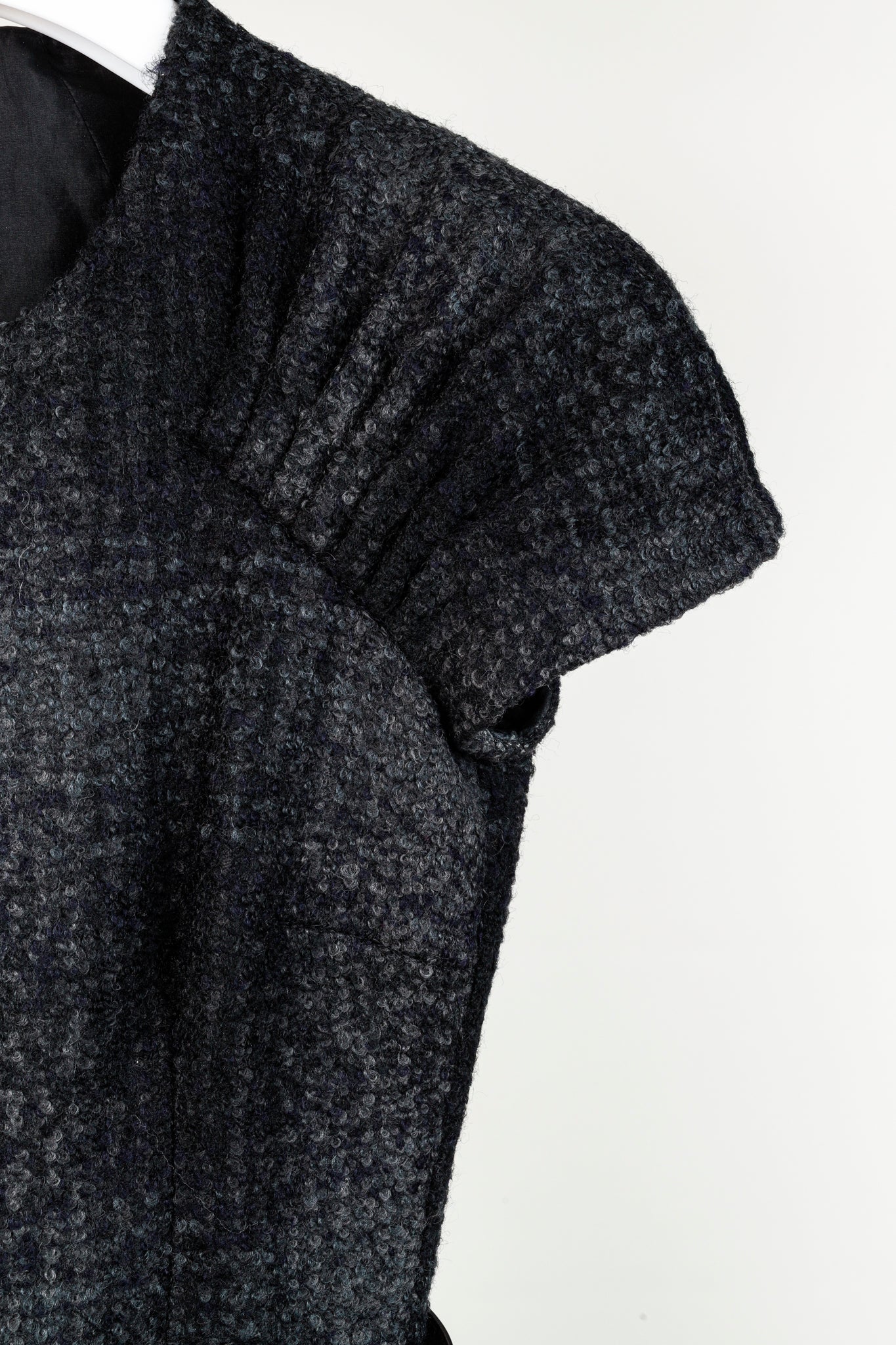 Prada 2009 Grey Tweed Belted Cap-Sleeve Knee-Length Dress