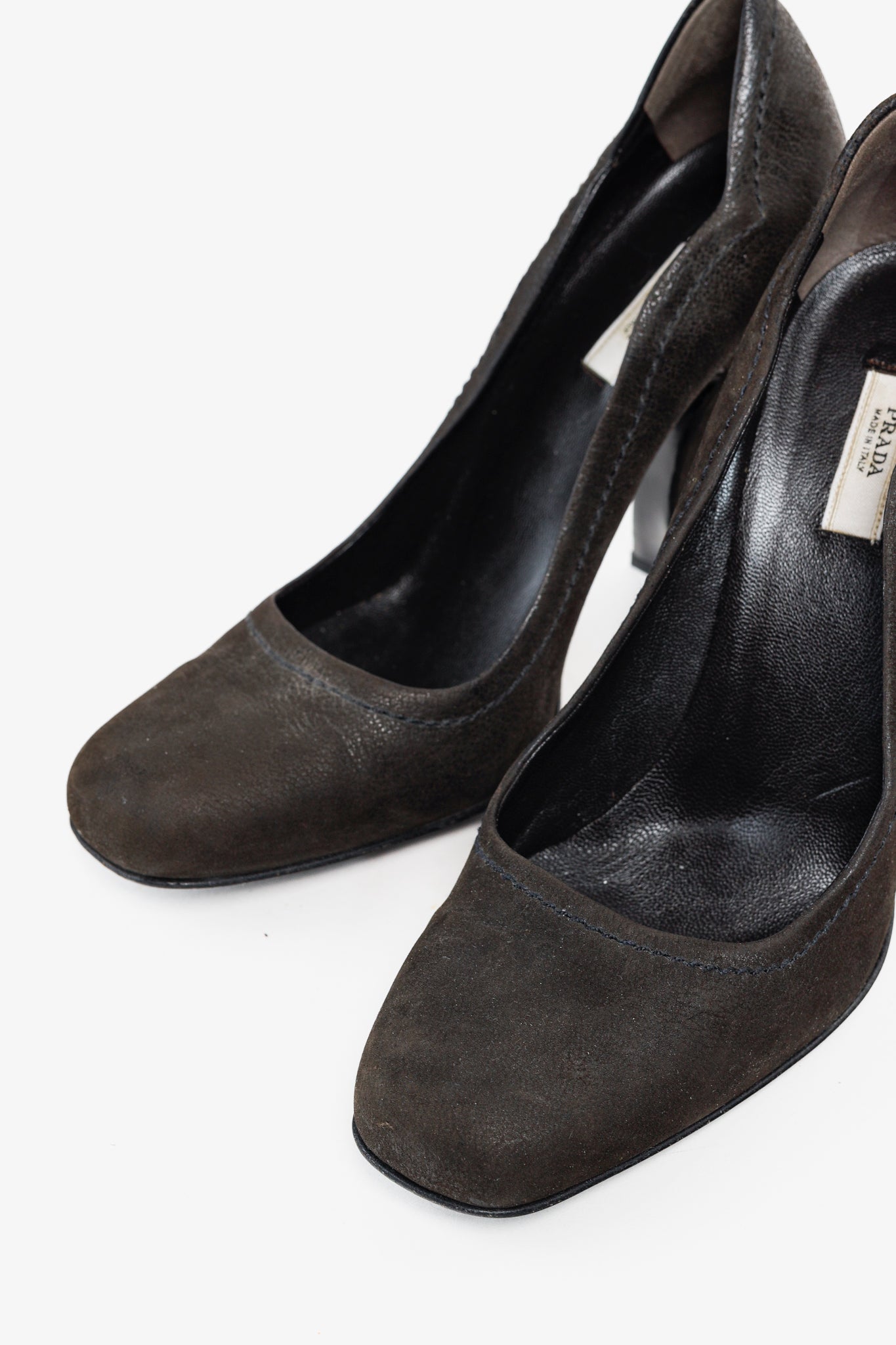Prada AW/04 Sculptured Curves Black Leather Pumps