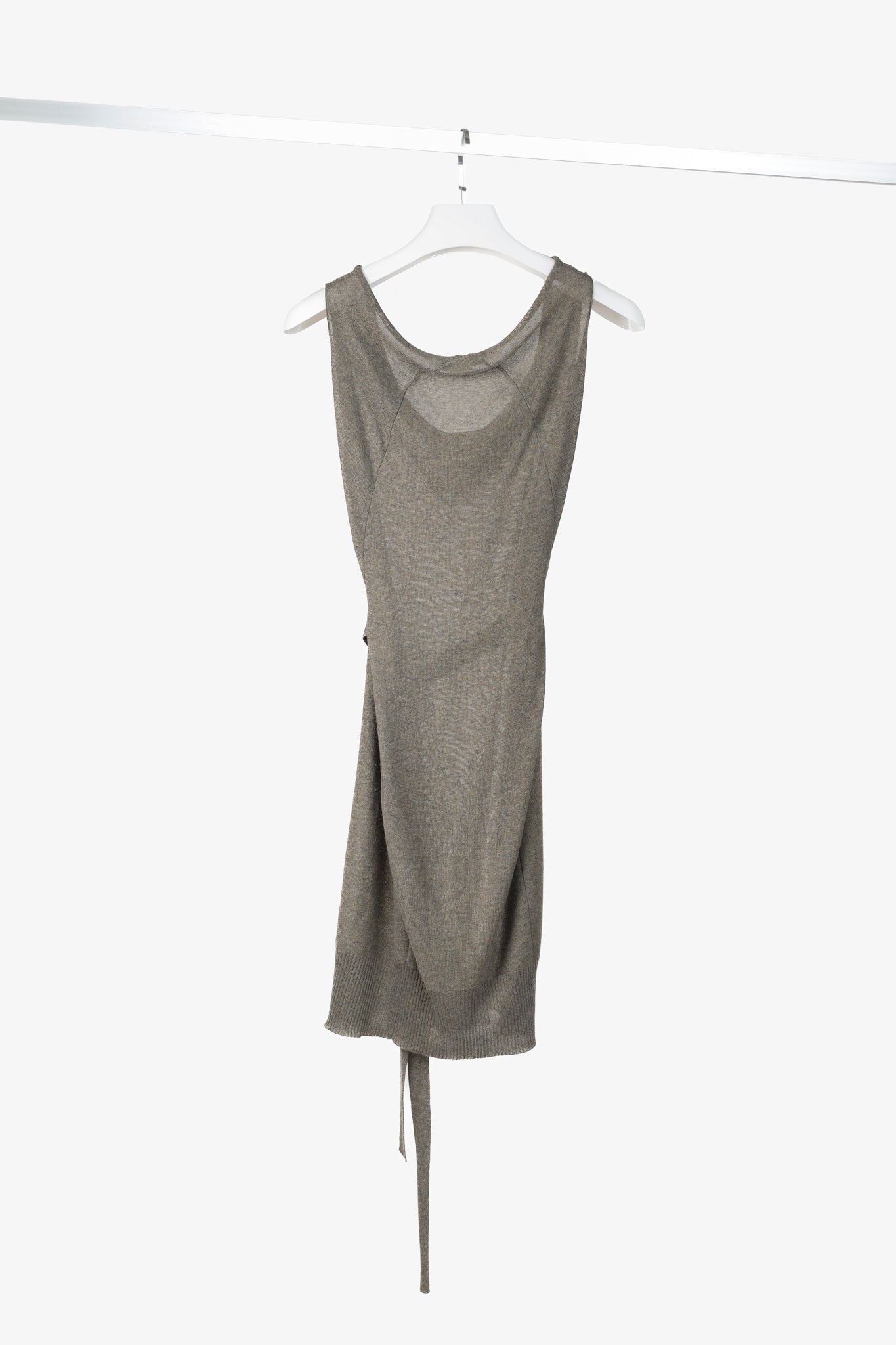 Sarah Pacini Gold Knit Sleeveless Belted Dress
