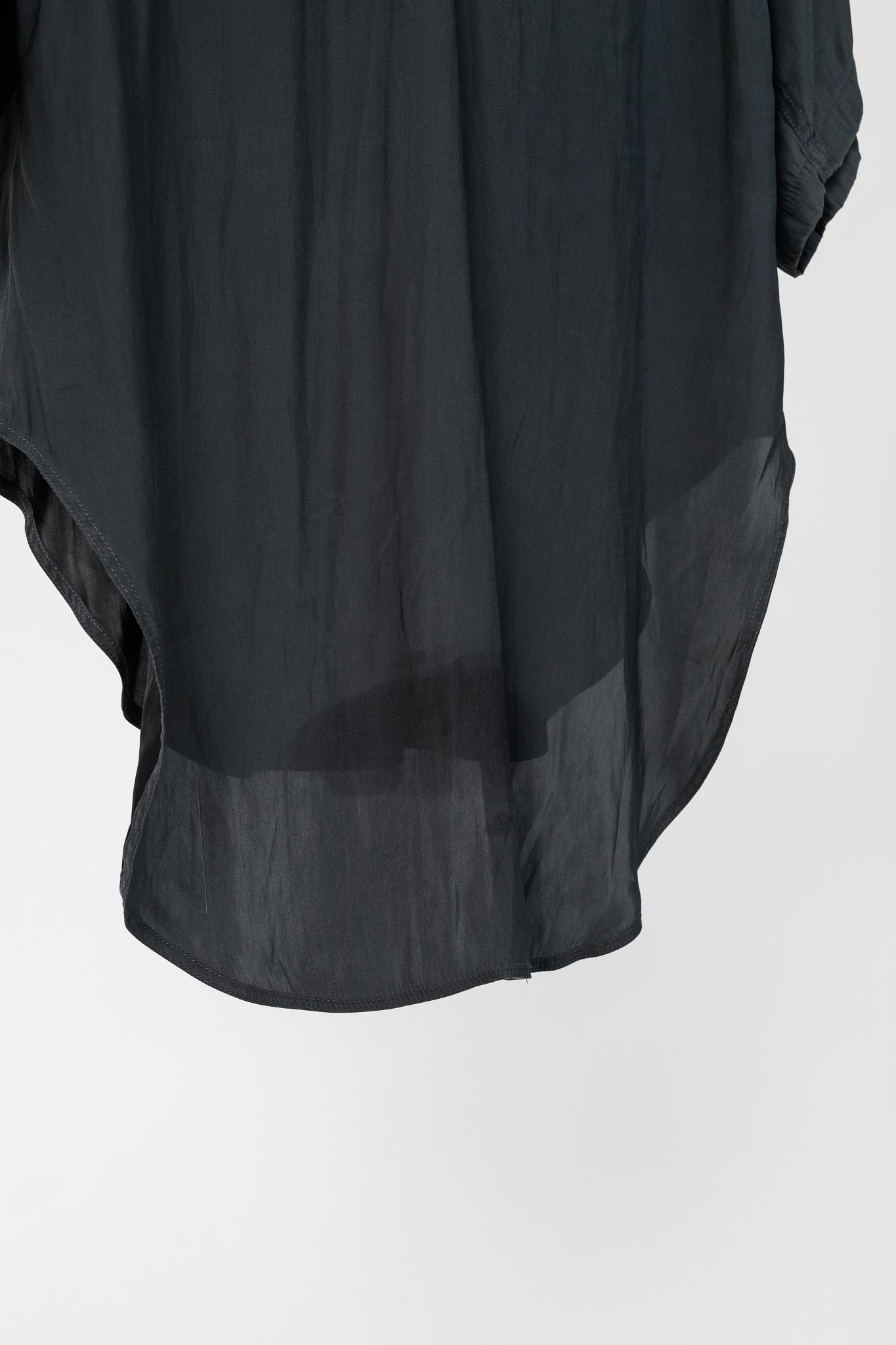 Smythe Grey Matte-Satin Pocket V-Neck Scrubs Top