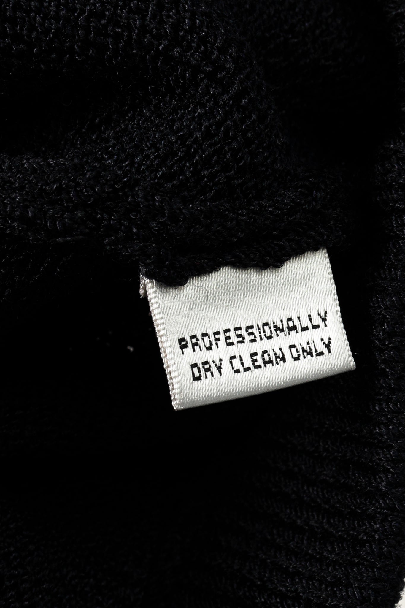 St. John Basics Black Pleated Waist Knit Pant