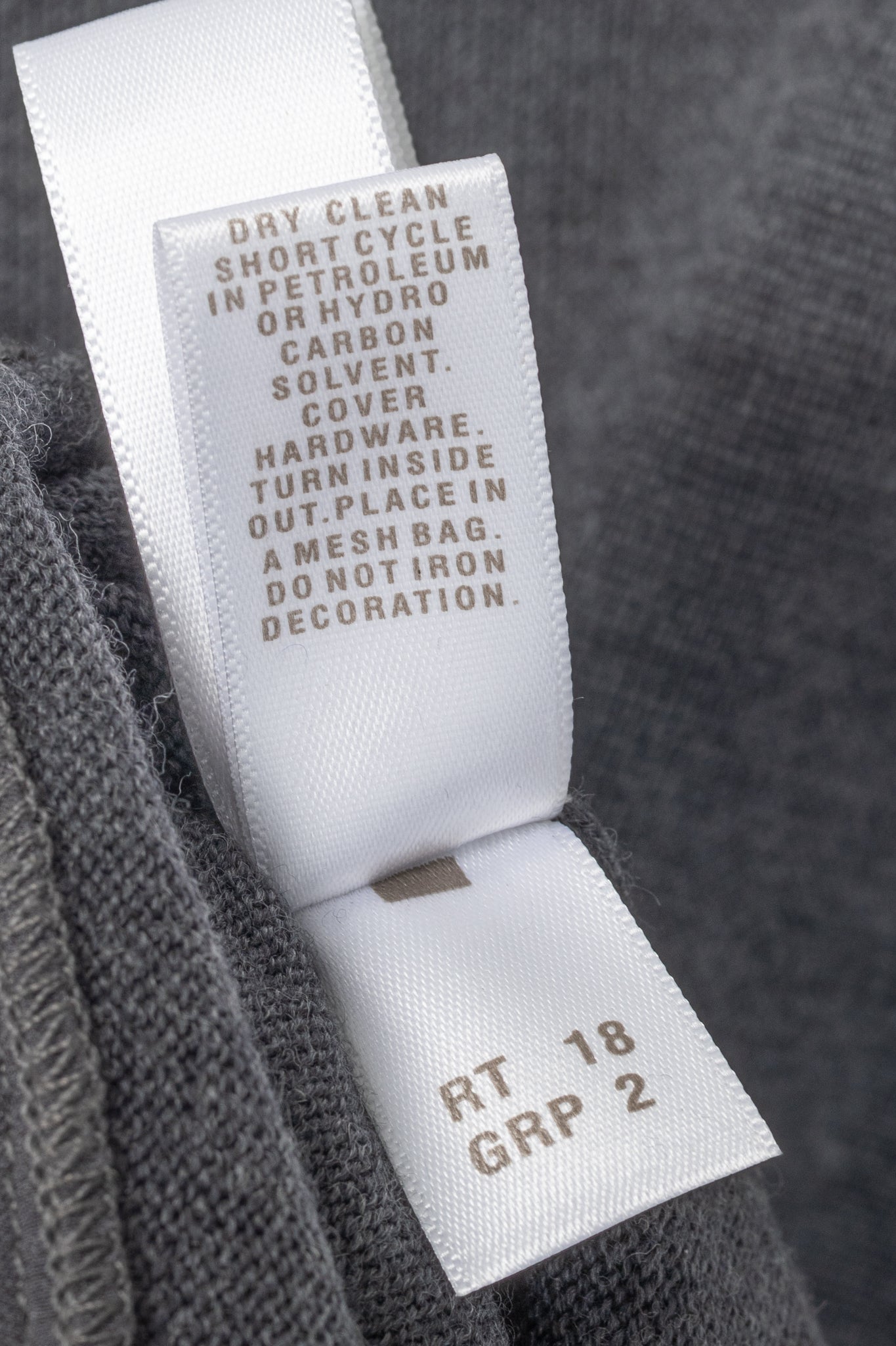St. John R18 Grey Wool Asymmetrical Studded-Hem Sweater