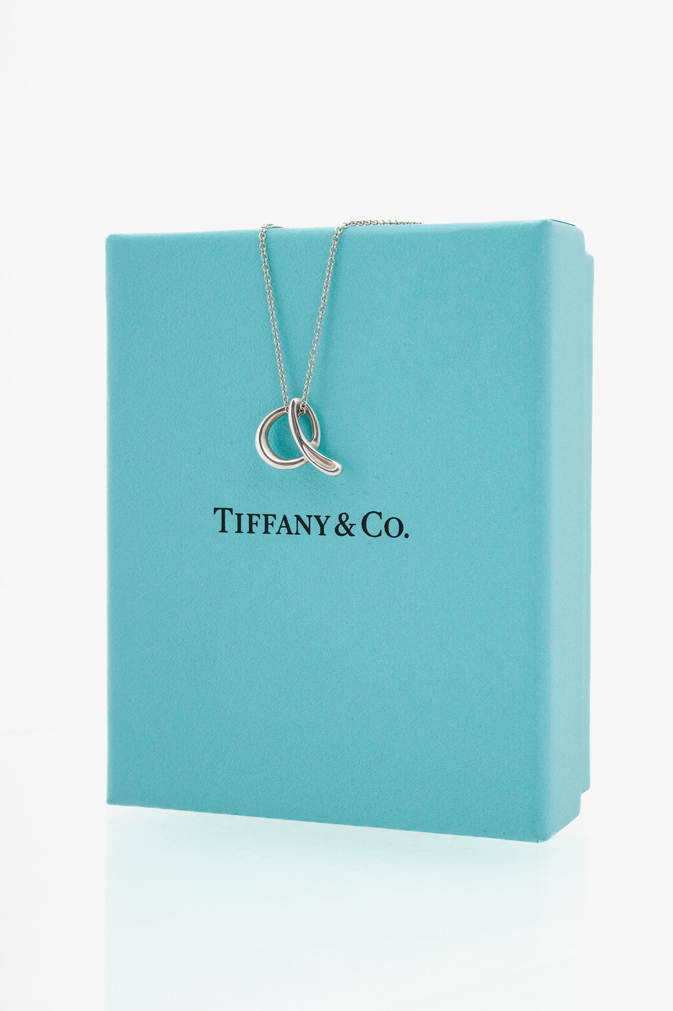 Tiffany & Co. Elsa Peretti Alphabet Letter A Pendant 925 Sterling Silver Necklace