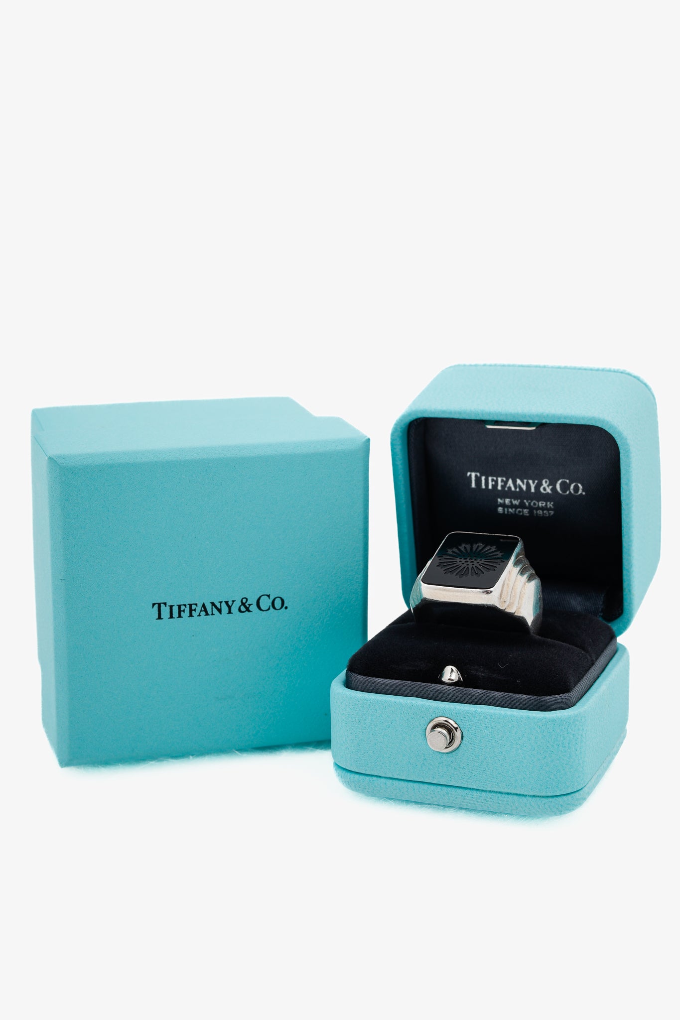 Tiffany & Co. Ziegfeld Collection The Great Gatsby Onyx Daisy Ring