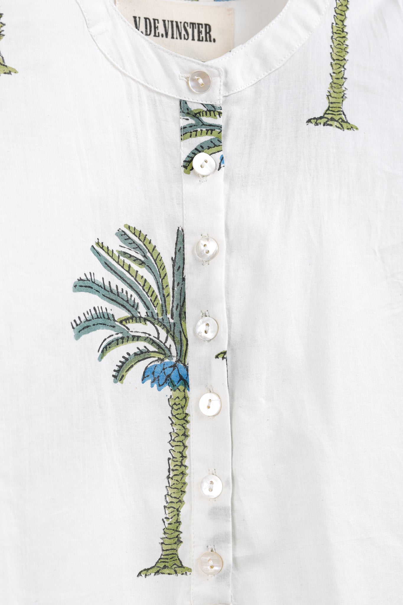 V de Vinster White & Green Oversized Palm Tree Print Tunic