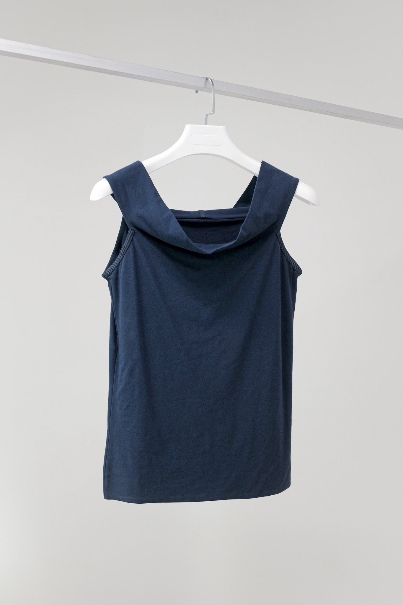 Annette Gortz Blue Sleeveless Scoop-neck Top