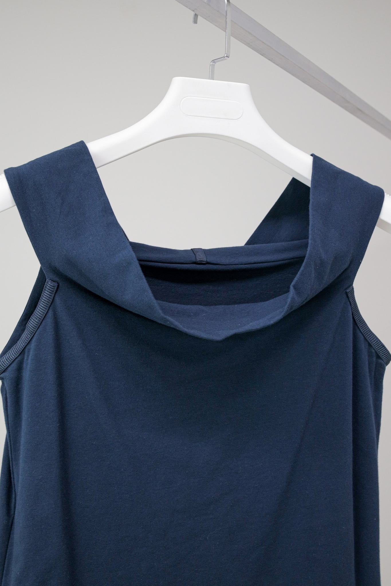 Annette Gortz Blue Sleeveless Scoop-neck Top