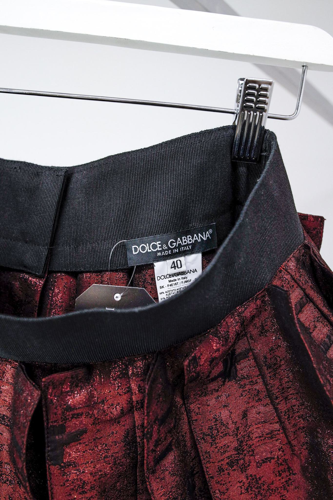 Dolce & Gabbana AW/09 Runway Pleated Metallic Red Skirt