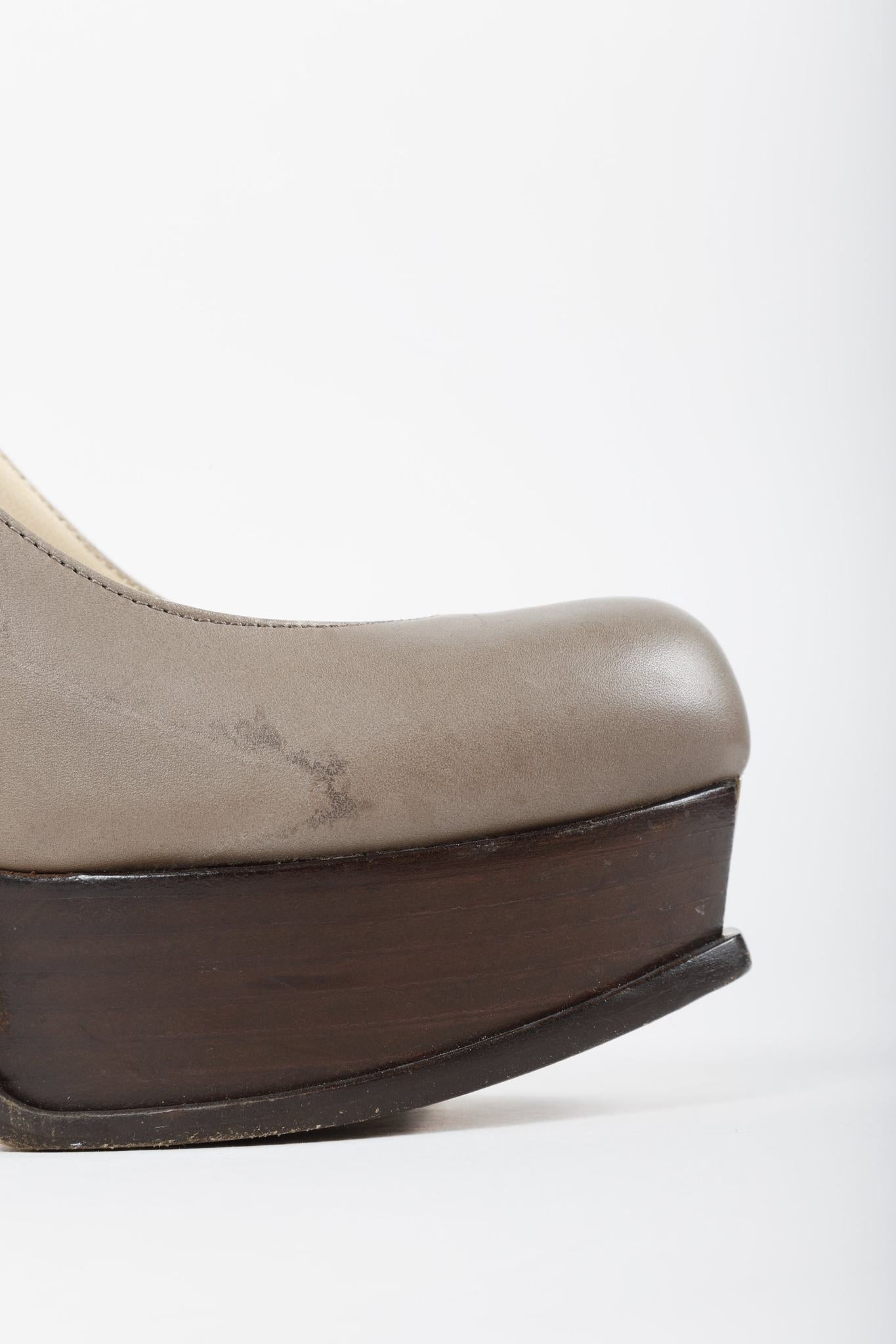 Fendi Fendista Taupe Leather Pumps