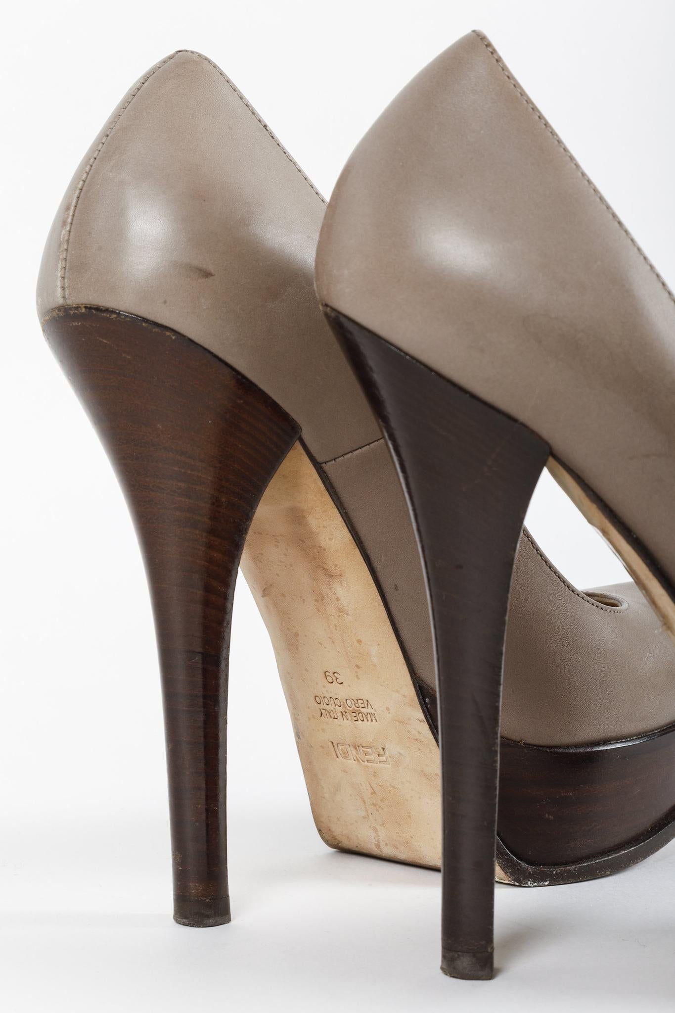 Fendi Fendista Taupe Leather Pumps