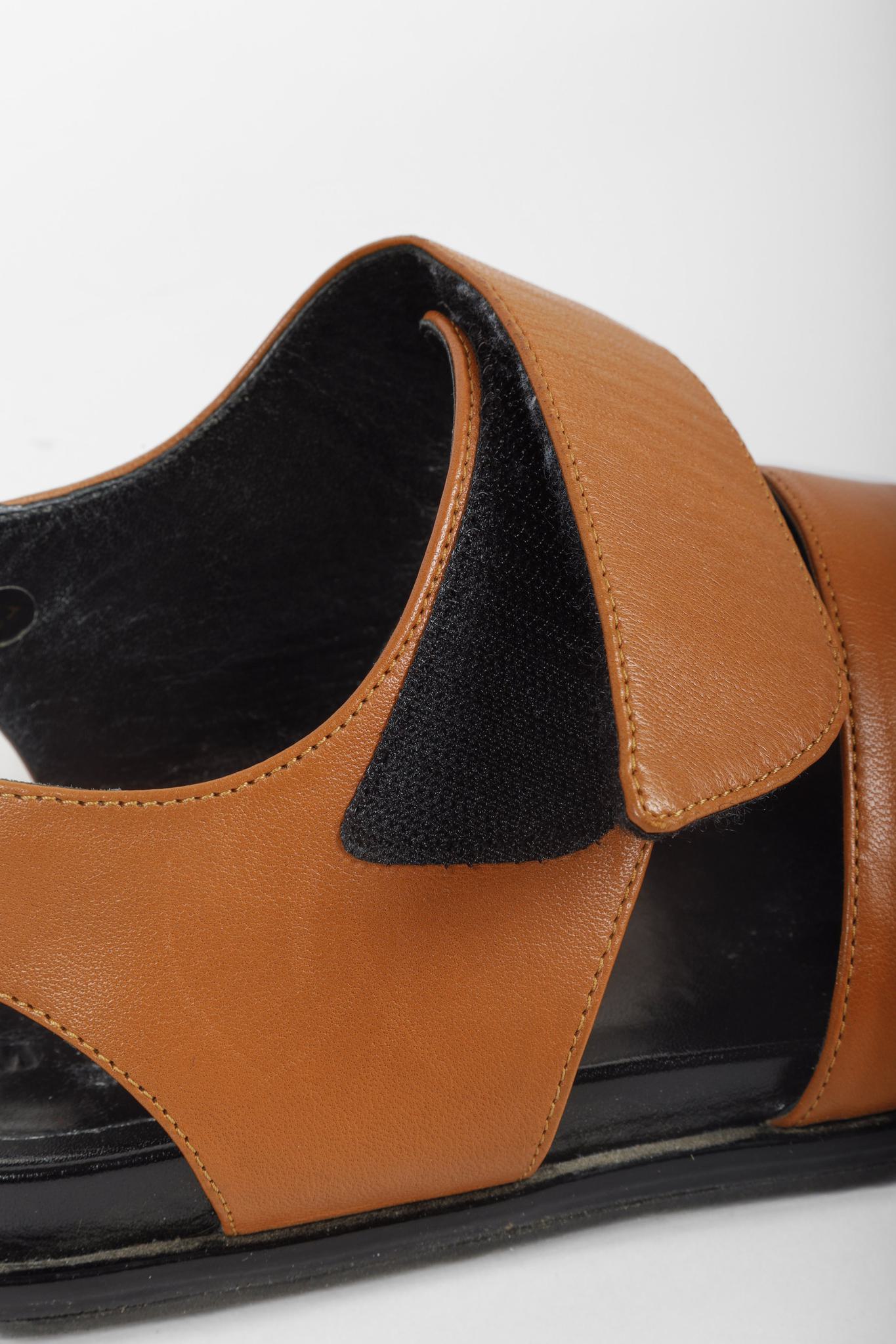 Marni Fussbett Brown Leather Sandals