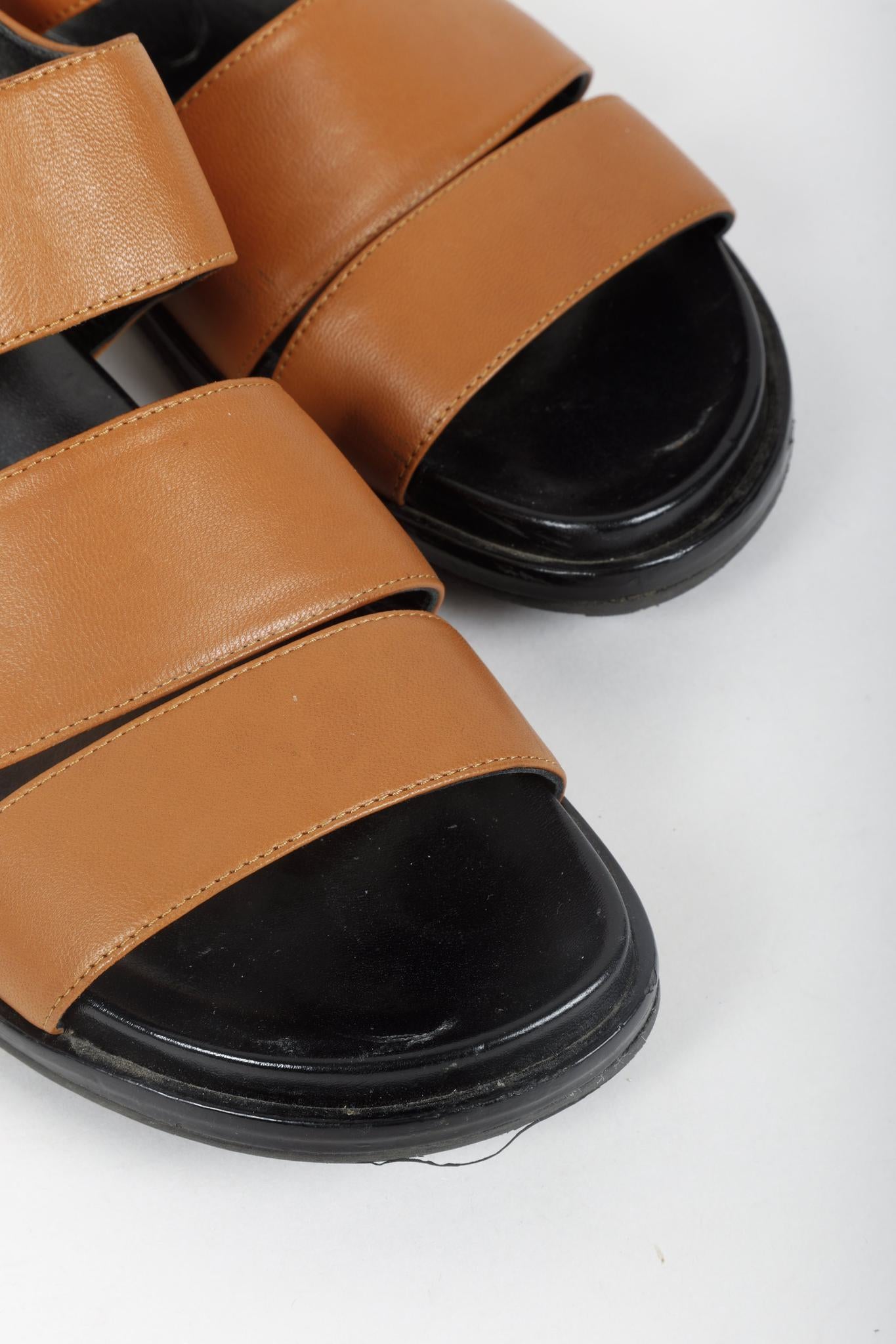 Marni Fussbett Brown Leather Sandals