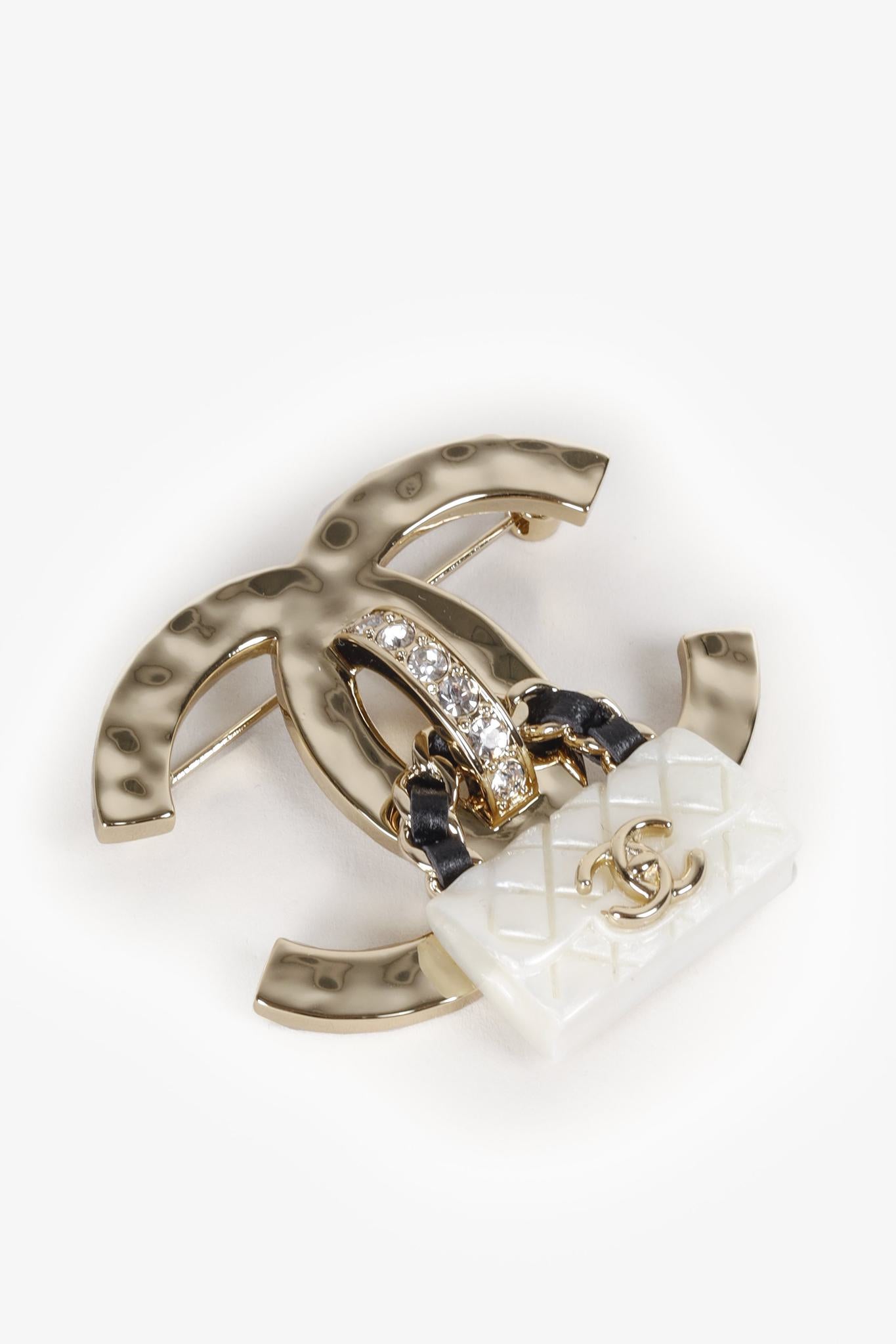 Chanel 2023 Cruise CC Bag Charm Champagne Gold Brooch