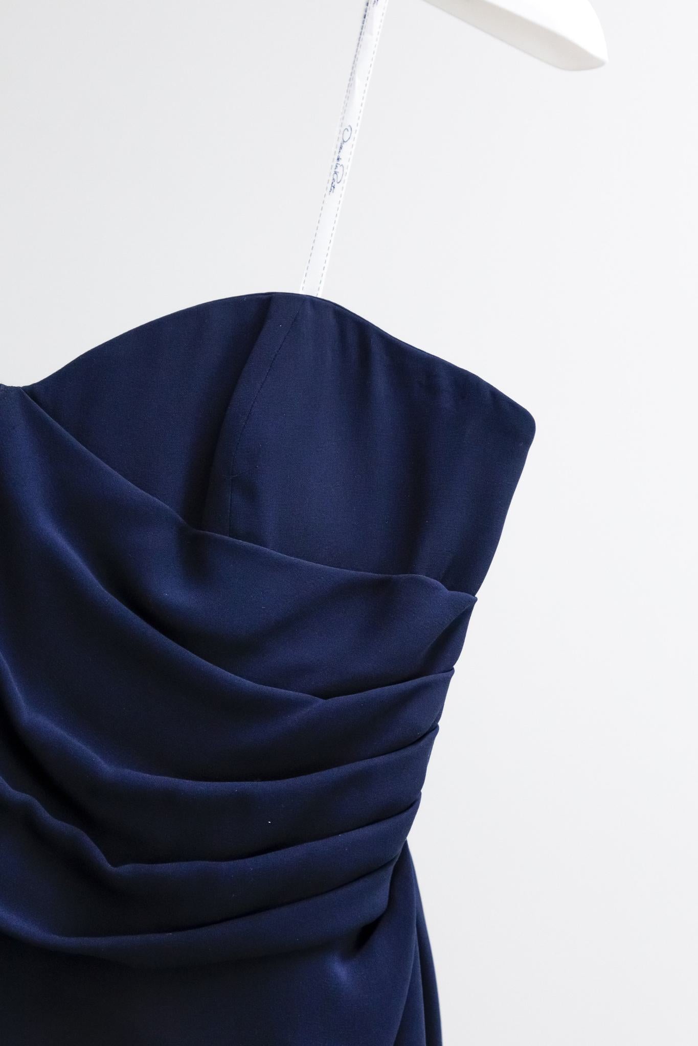 Oscar de la Renta Strapless Navy Silk Gown