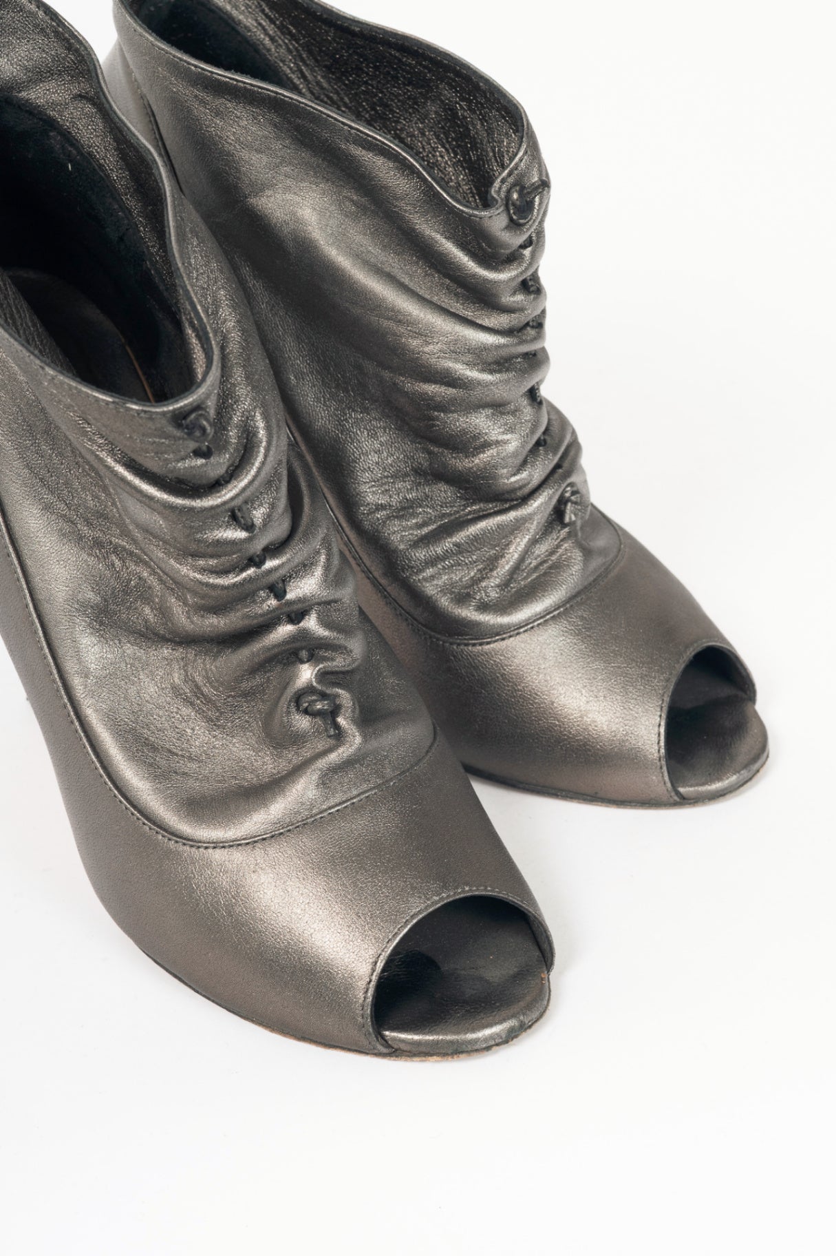 Manolo Blahnik Repiroz Anthracite Nappa Silk Ruched Peep-Toe Booties