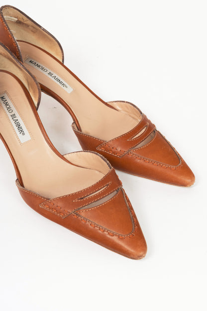 Manolo Blahnik Brown Leather Pointed-Toe Kitten Heels
