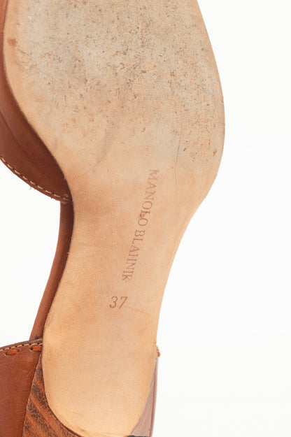 Manolo Blahnik Brown Leather Pointed-Toe Kitten Heels