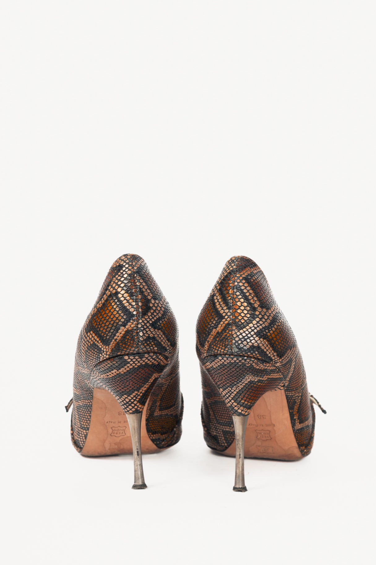 Escada AW15 Runway Brown Snake-Embossed Pointed-Toe Pumps