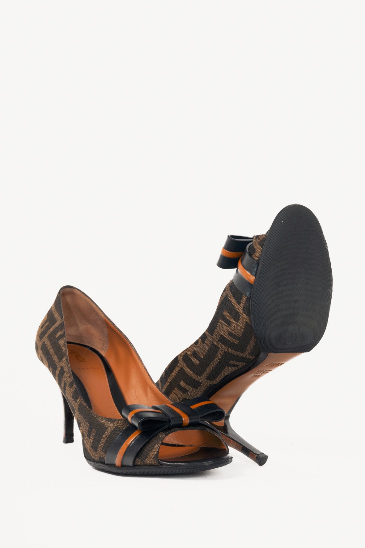 Fendi Tabacco & Nero Zucca Jacquard Bow Pumps