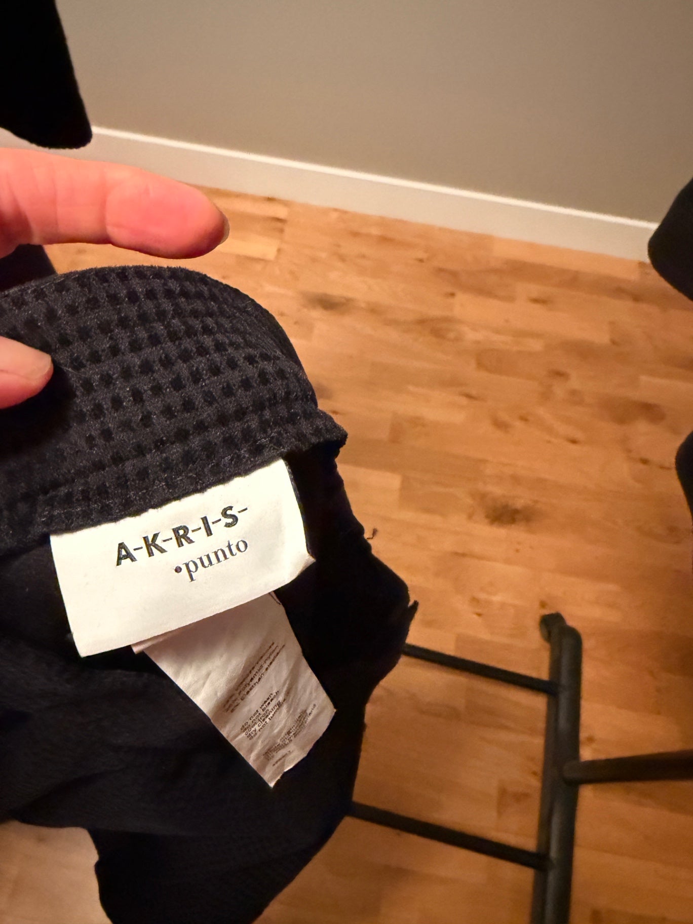 Akris Punto black velvet pant