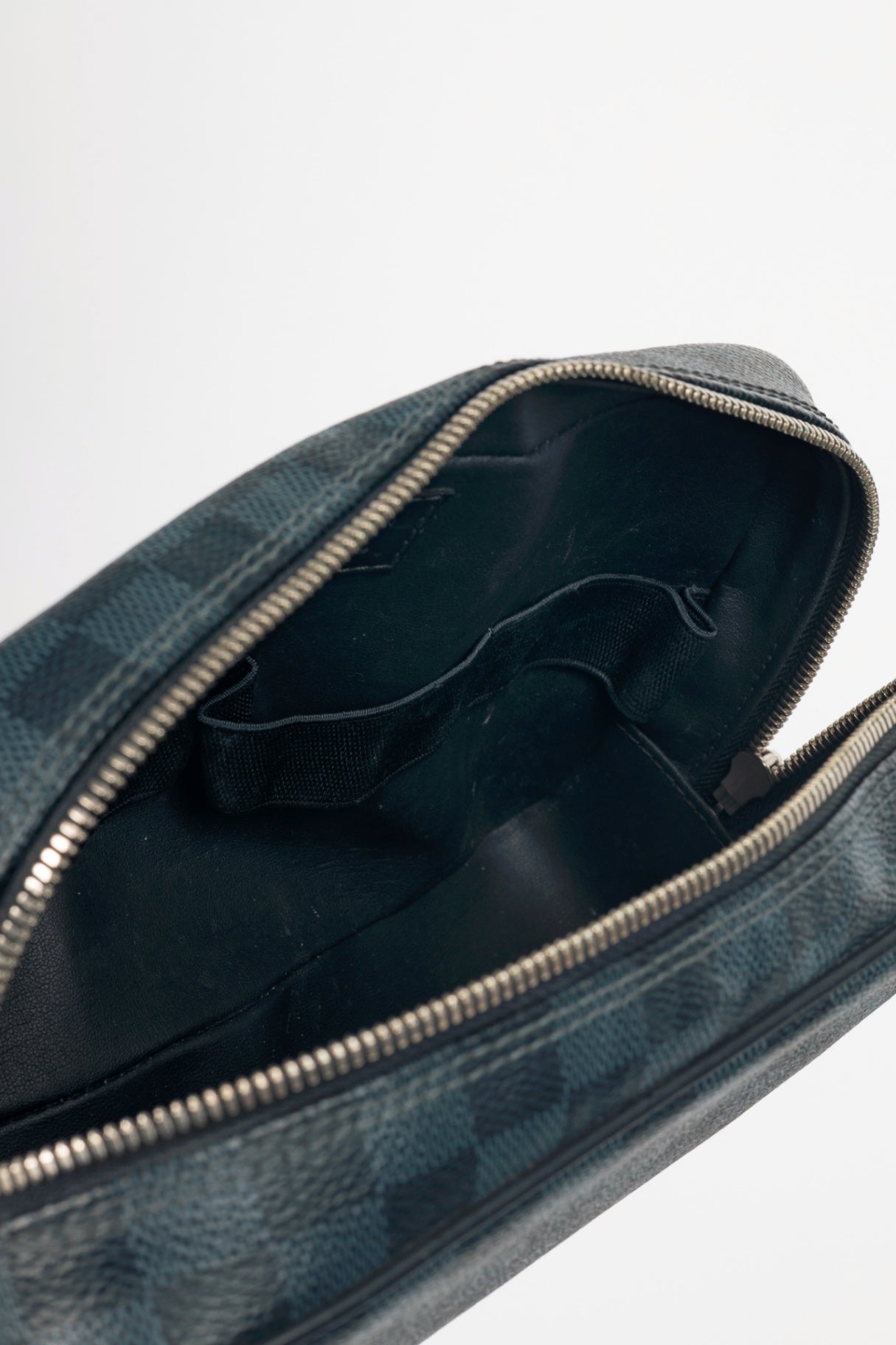 Louis Vuitton Toilette GM "Cobalt" Damier Canvas Pouch