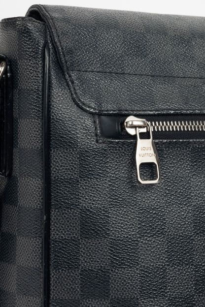 Louis Vuitton District GM Graphite Damier Canvas Messanger Bag